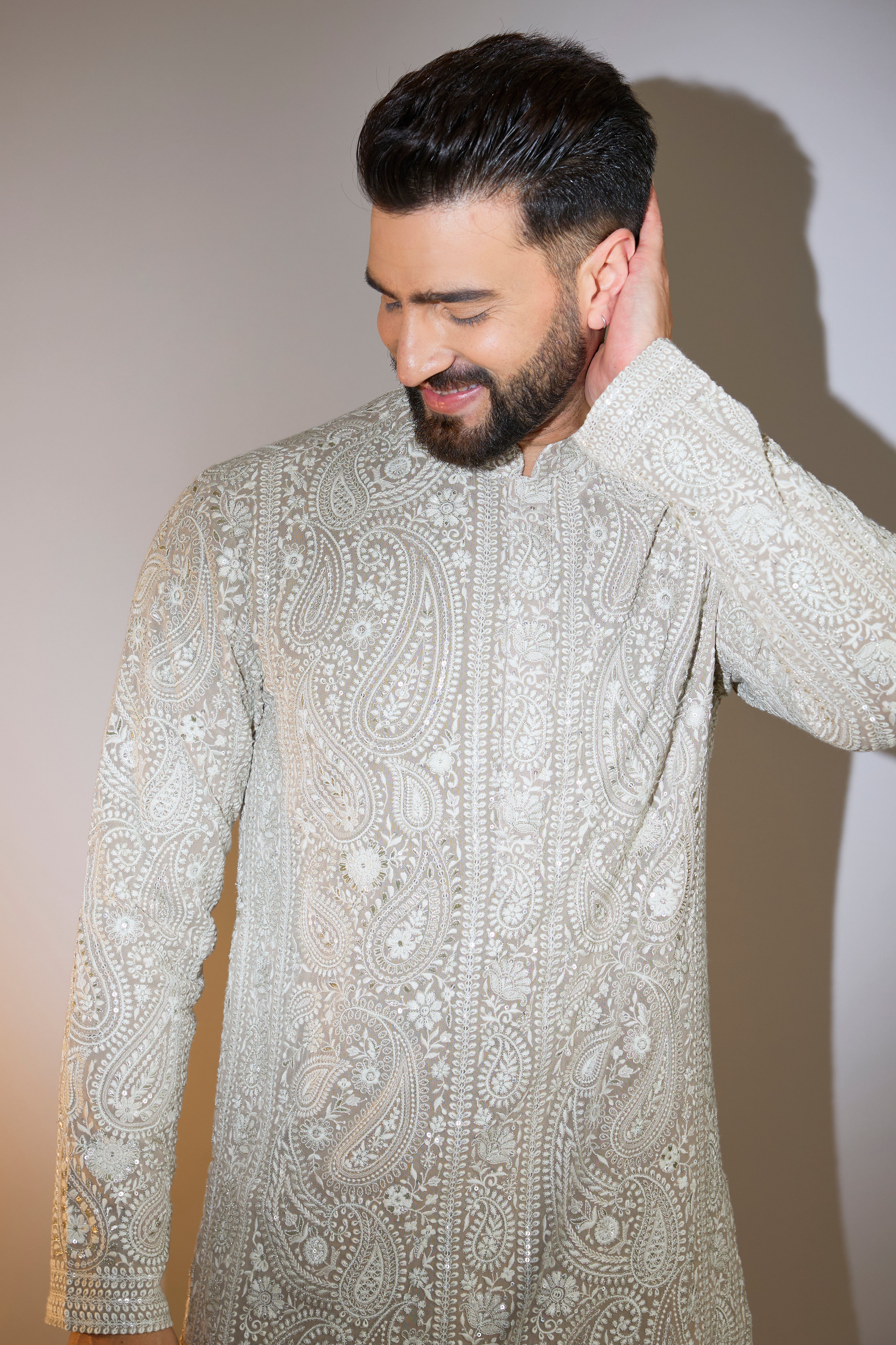 mouse chinkari kurta weith paisley figures