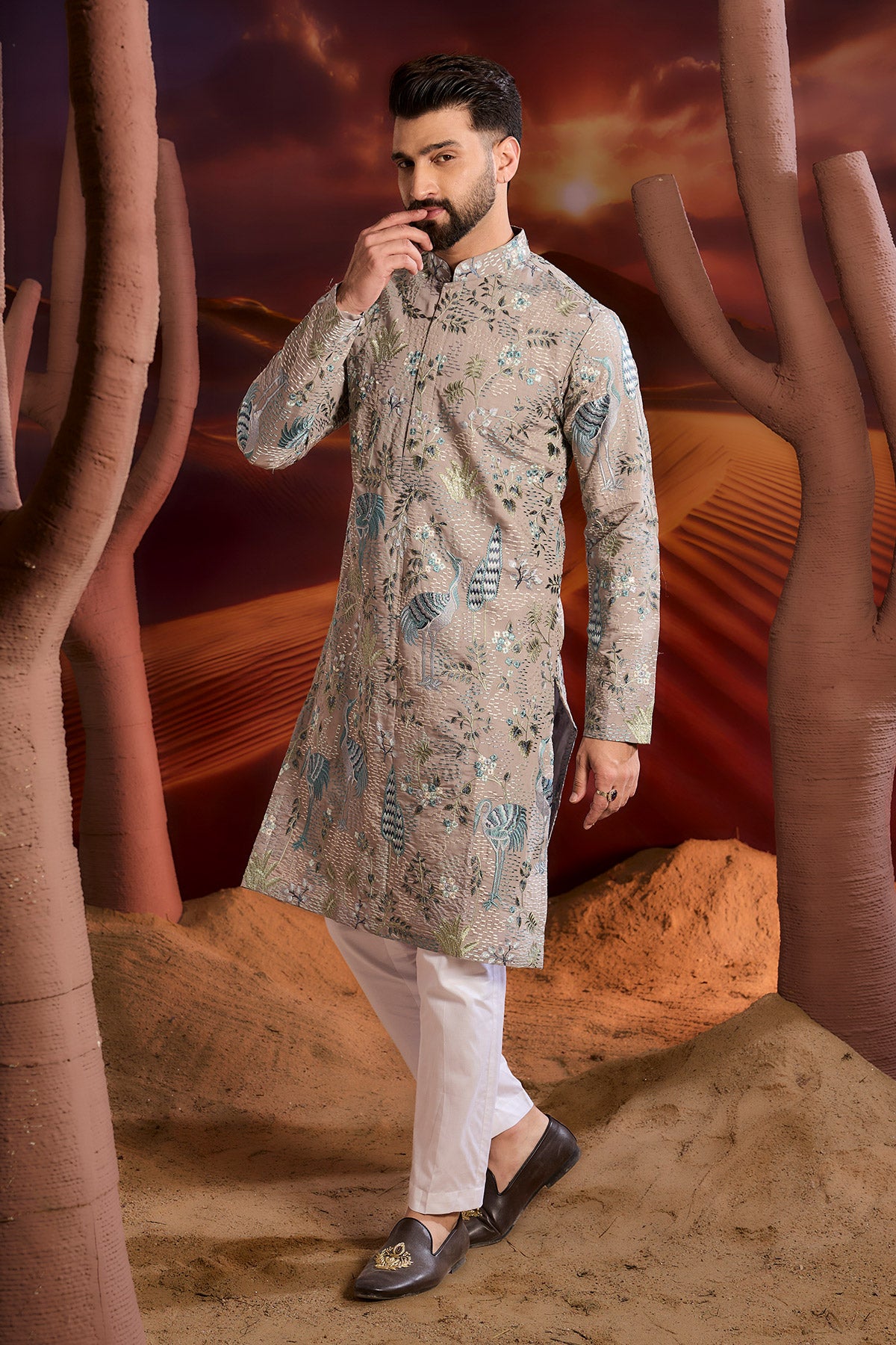 Grey Thread Work Kurta With Flra And Fauna Figures