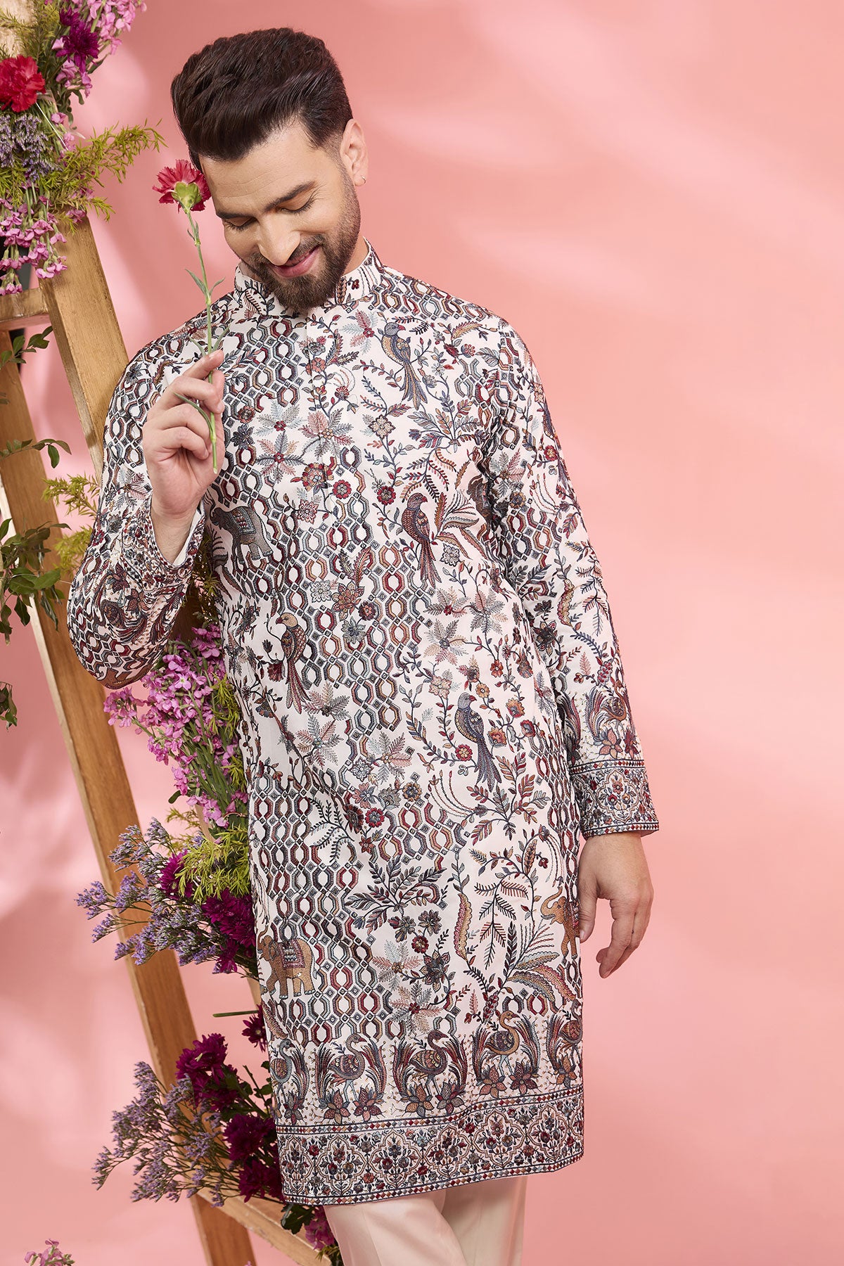 White Georgette Floral & Fauna Embroidered Chikankari Kurta