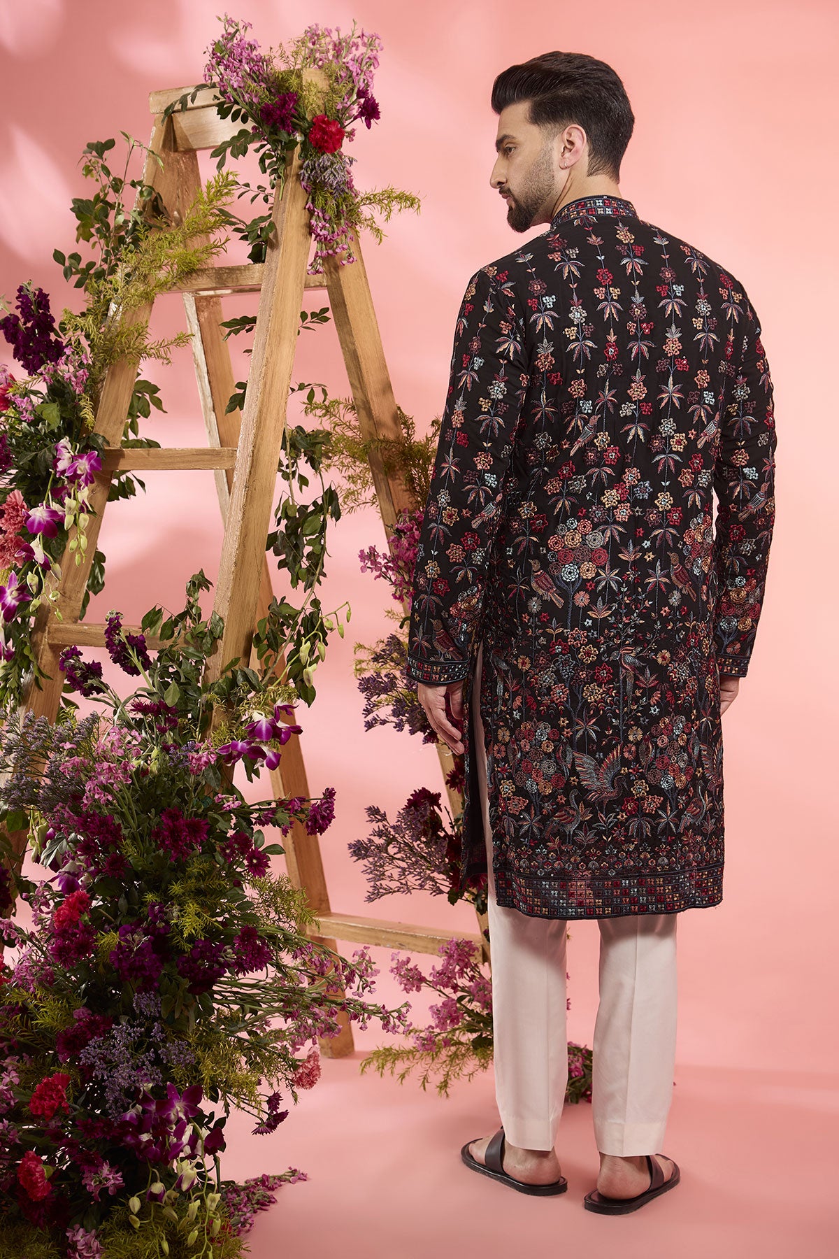 Black Georgette Floral & Fauna Embroidered Chikankari Kurta