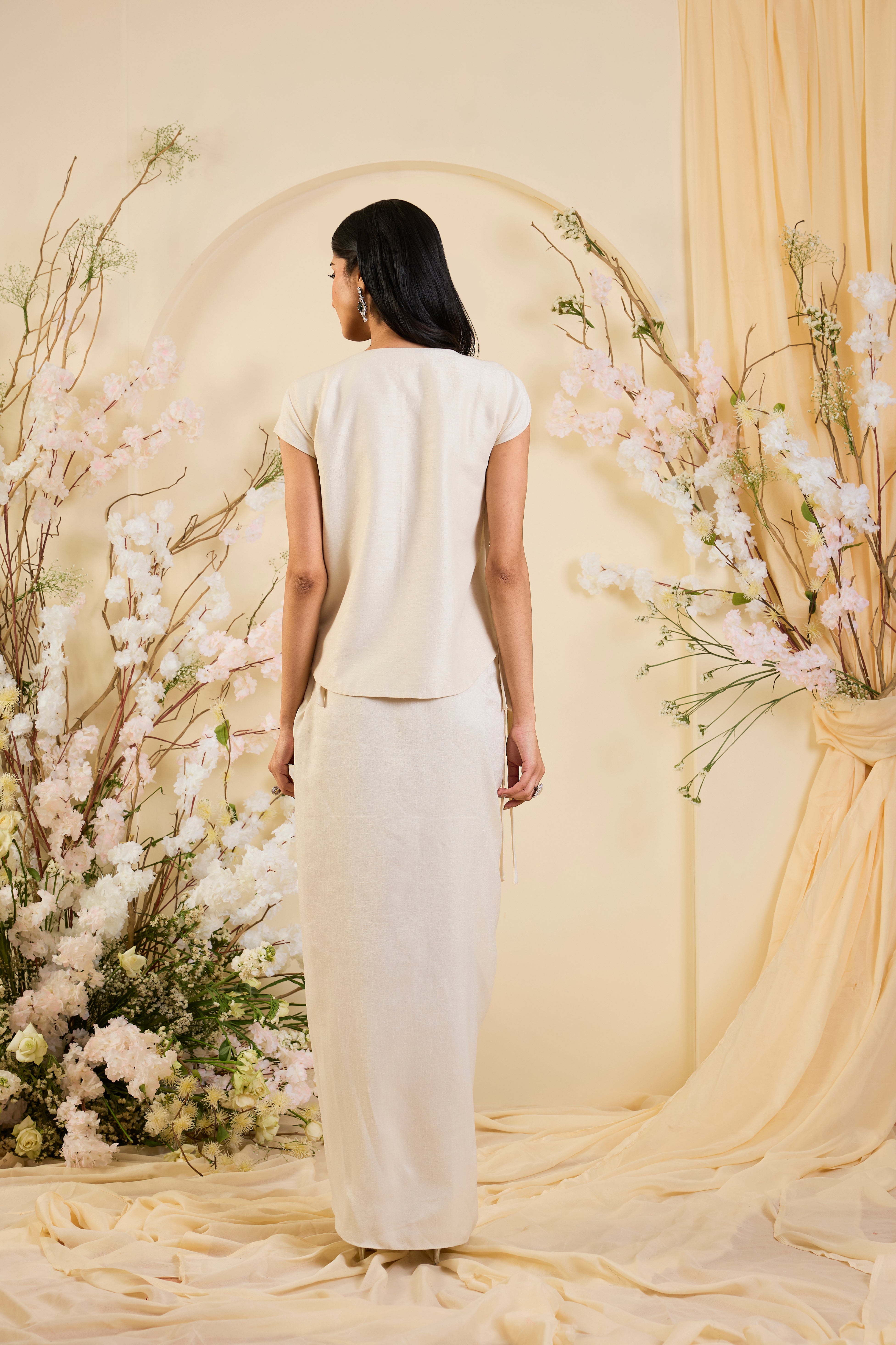 Sculpted Ivory Gillet set, Drenched in Gold
