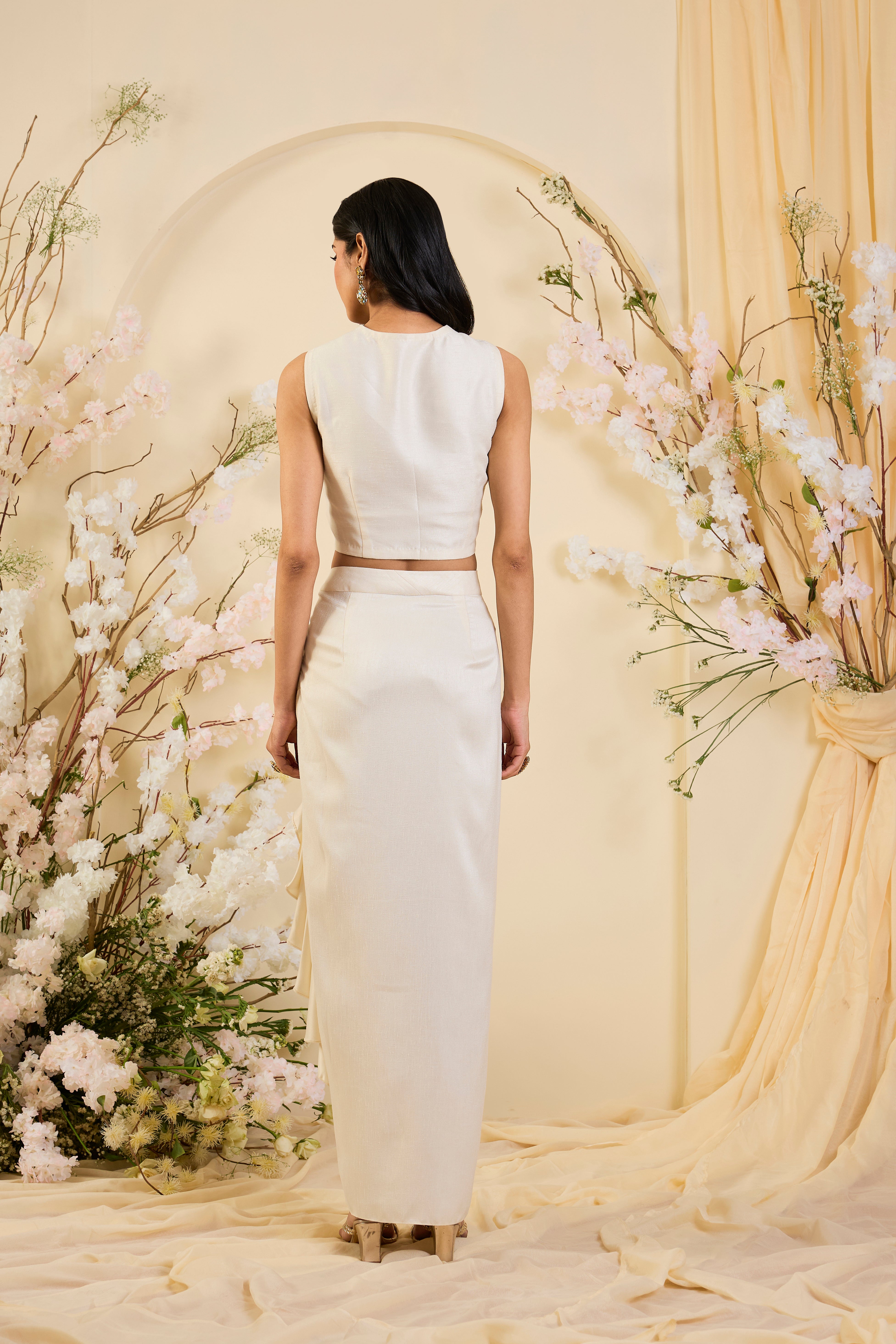 Sculpted Ivory Gillet set, Drenched in Gold