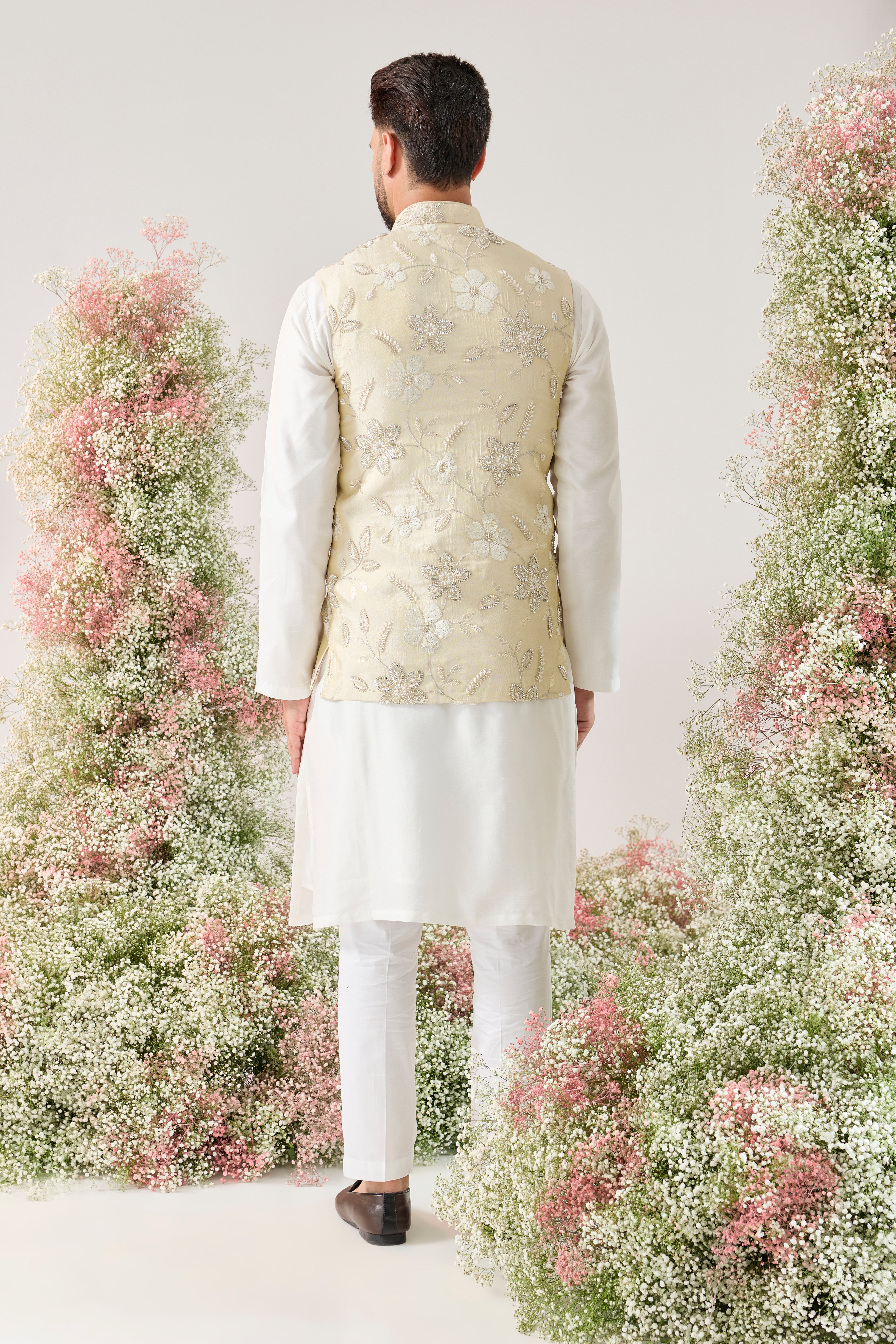 golden short jacket with deatiled cut dana work