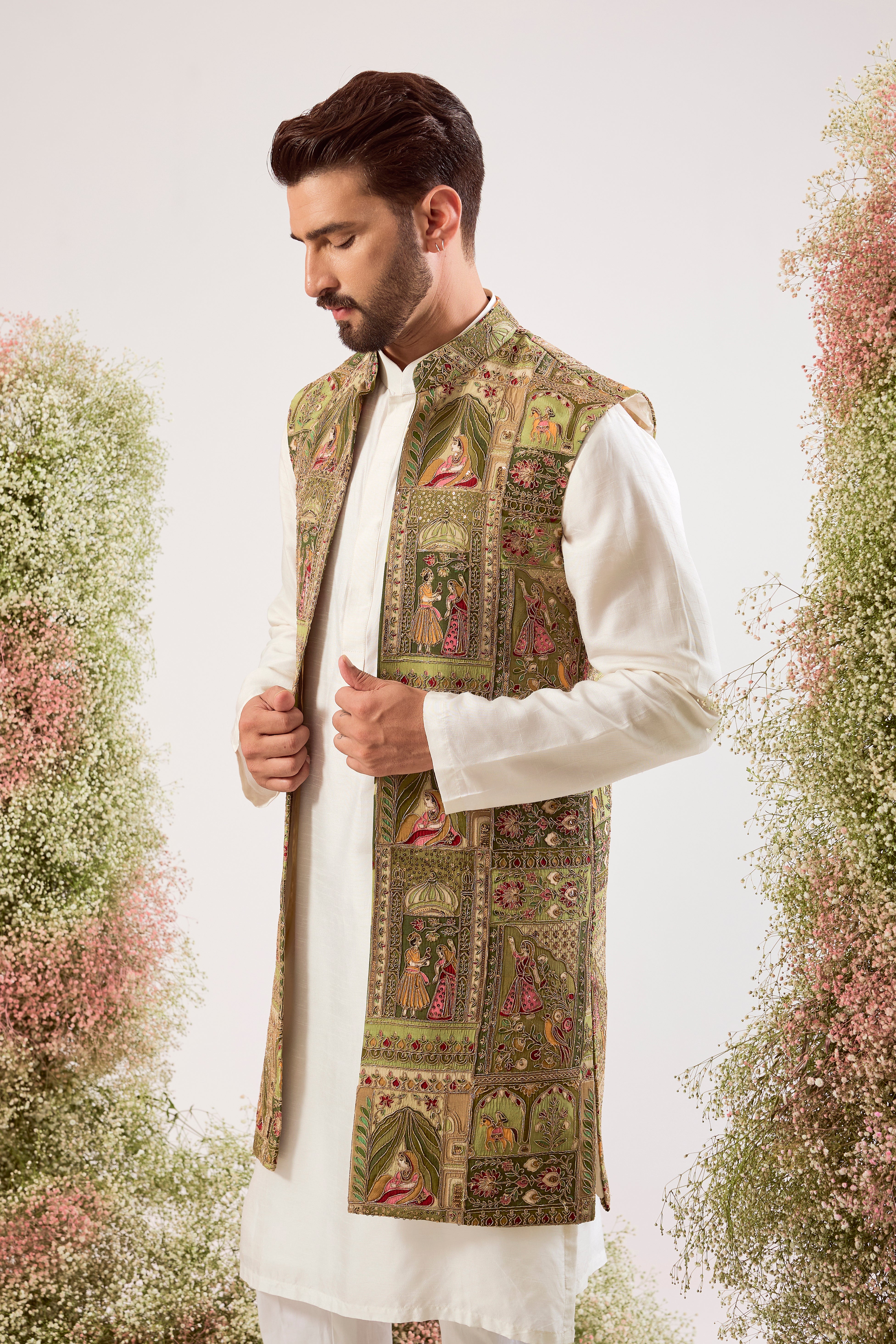 green royal heritage long open with detailed mughal figures