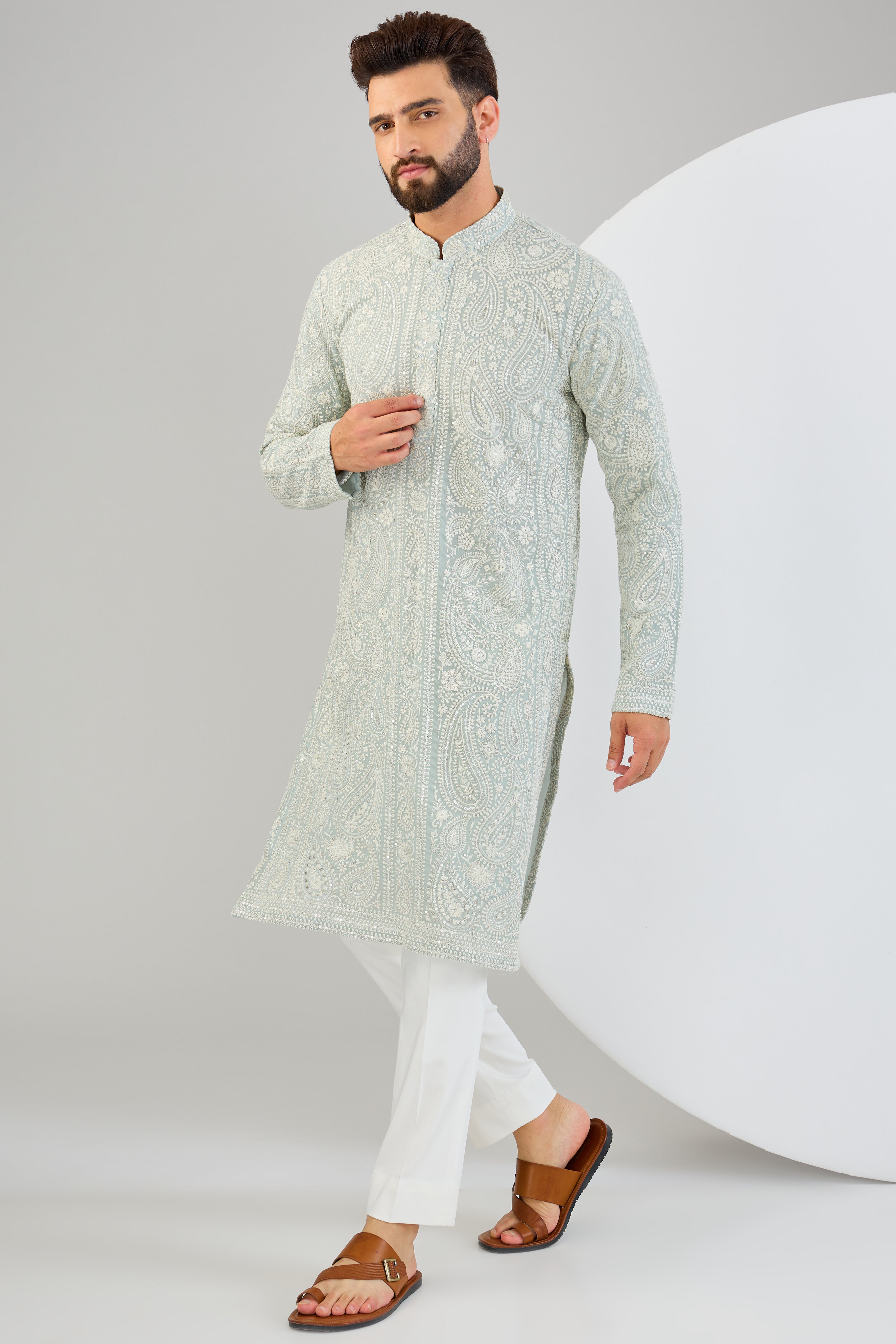 Ice-blue chikankari kurta with paisley embroidery. - kasbahmen
