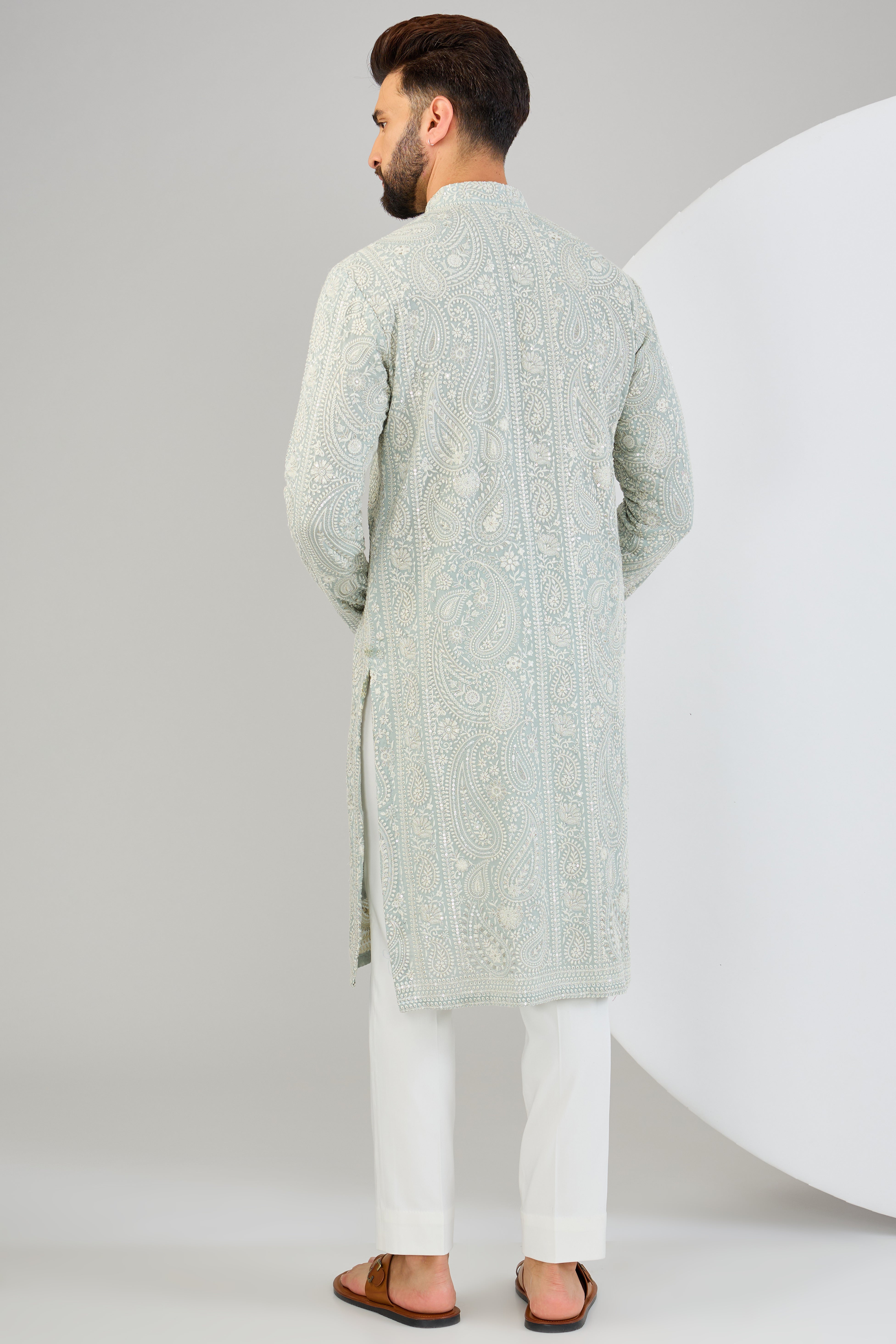 Ice-blue chikankari kurta with paisley embroidery. - kasbahmen