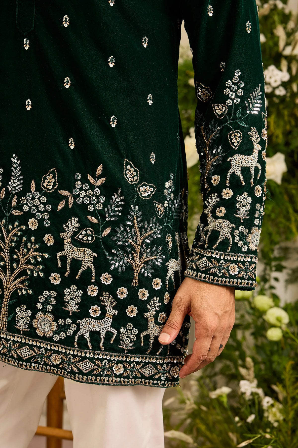 The Crowned - A Short Kurta with Sculpted Cut-Dana Wildlife