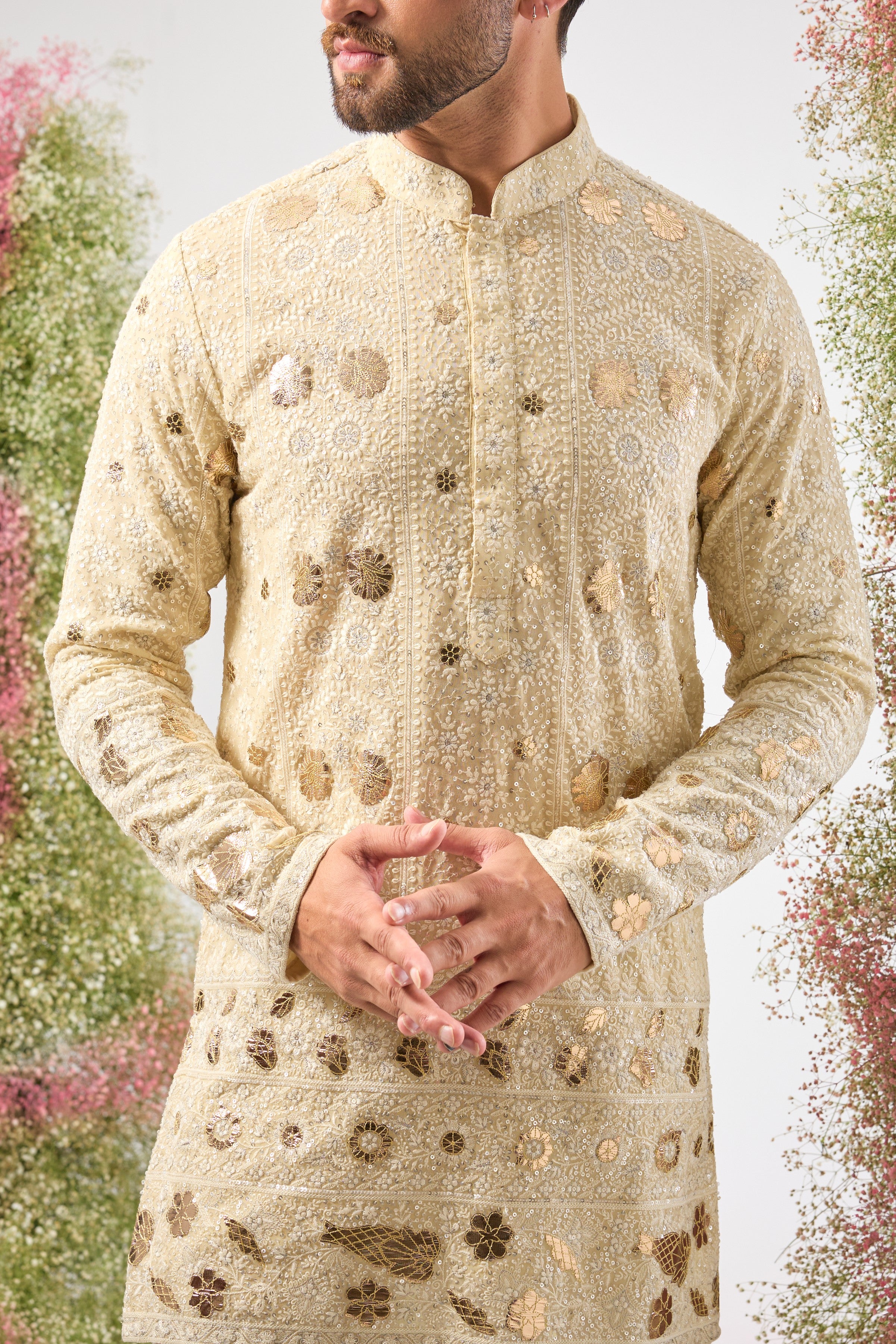 This Kurta combines the beauty of detailed Chikankari with striking Intricate Leather Patchwork and fine Sequins. A piece that delivers pure, sophisticated charm for any occasion. ★