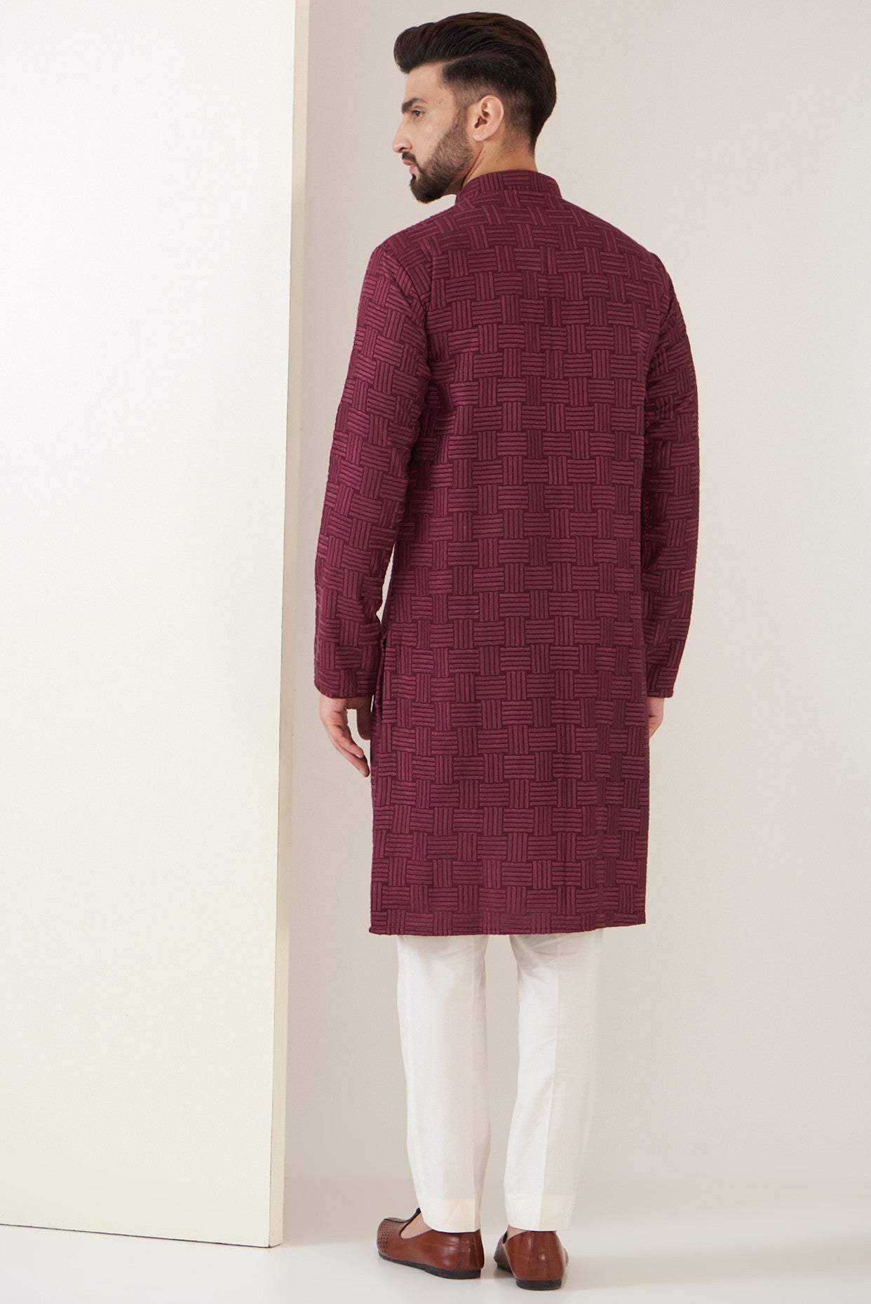 Maroon thread work kurta - kasbahmen