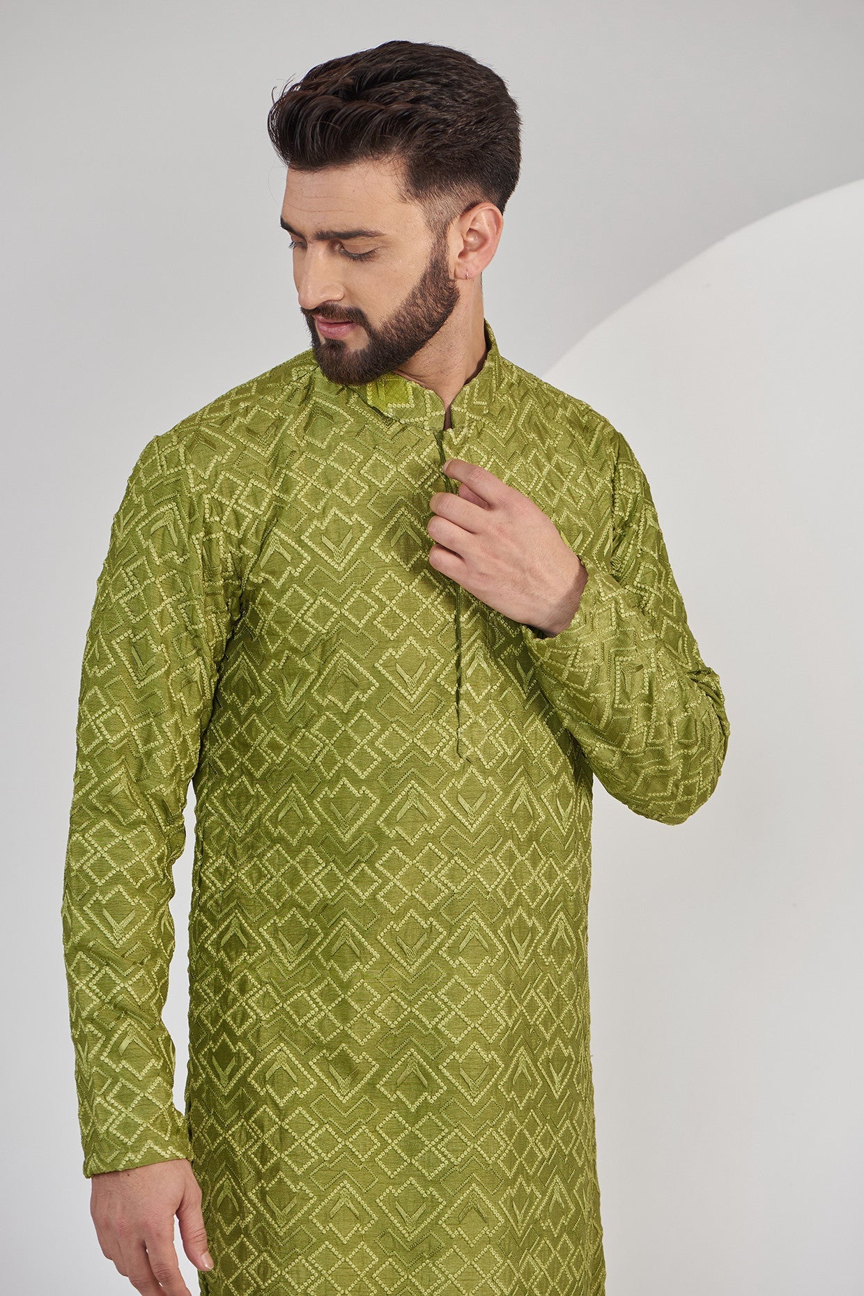 Parrot Green Geometricaly Embroidered Chikankari Kurta - kasbahmen