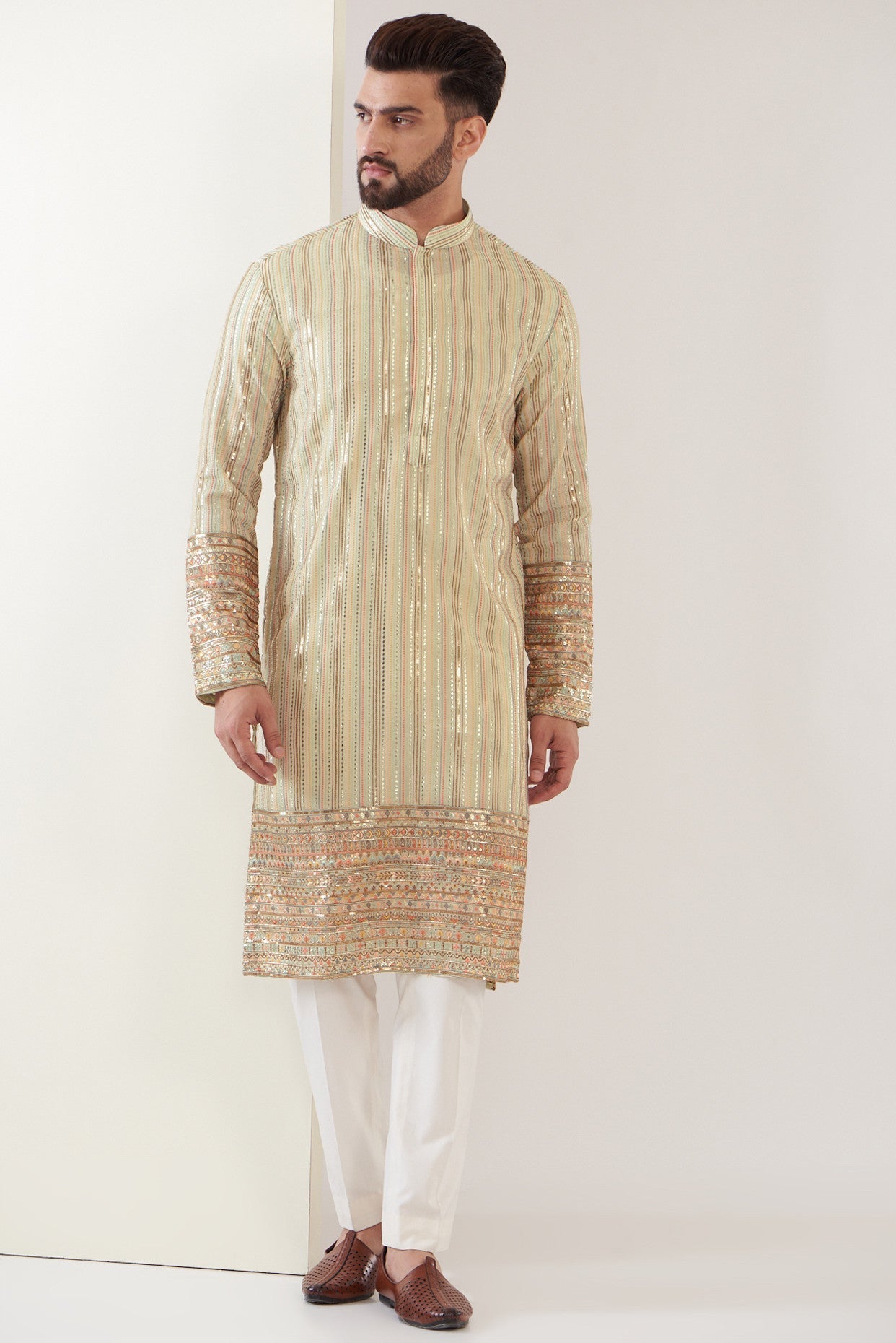 Multi embroidred Kurta - kasbahmen