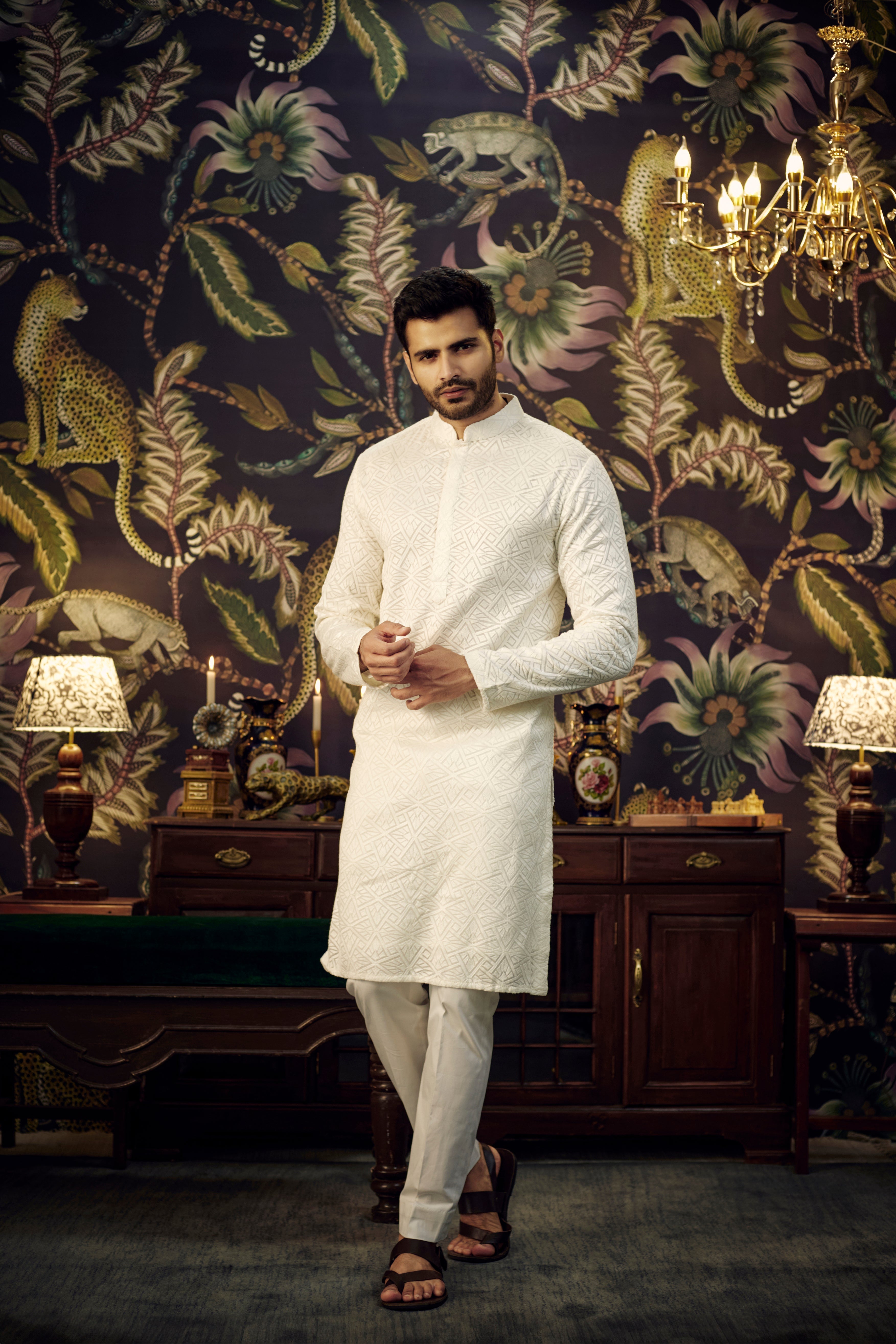 Opulent White Chikankai Kurta - kasbahmen