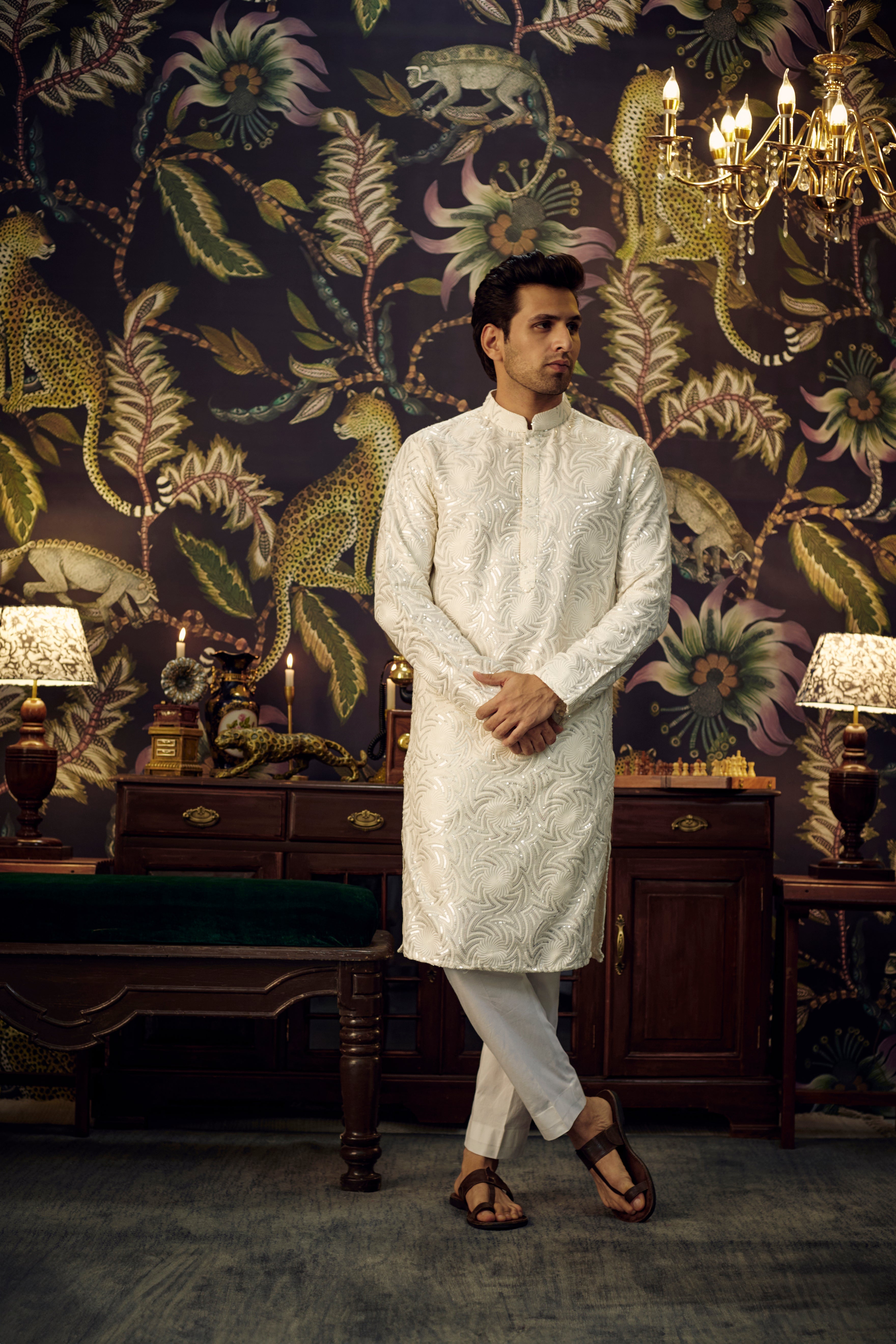 White kurta with intricate thread and sequined embroidery - kasbahmen