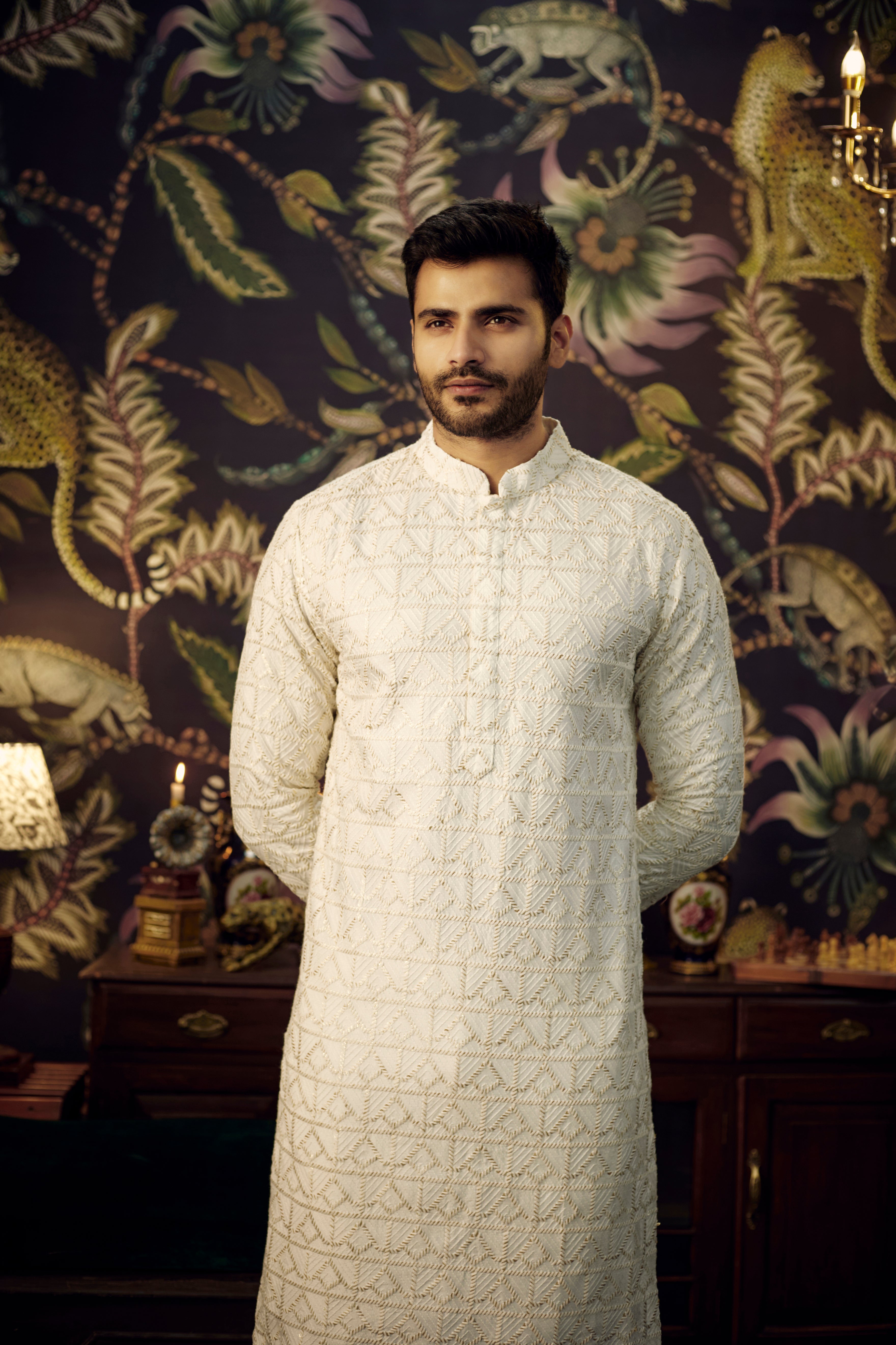 White Chikankari Kurta with detailed tone-to-tone threadwork and sequin embroidery - kasbahmen