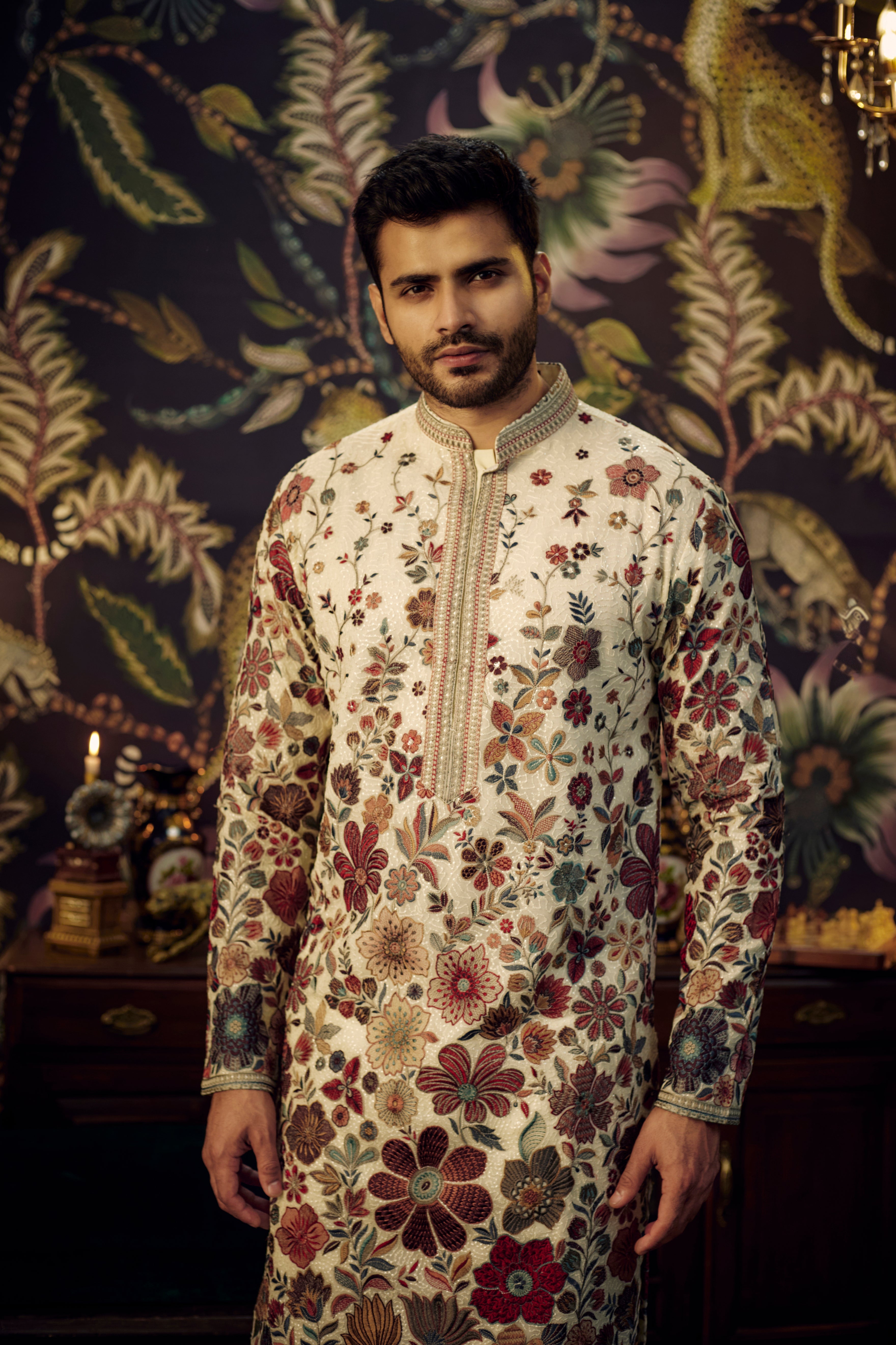 Cream heavily embroidered floral kurta. - kasbahmen