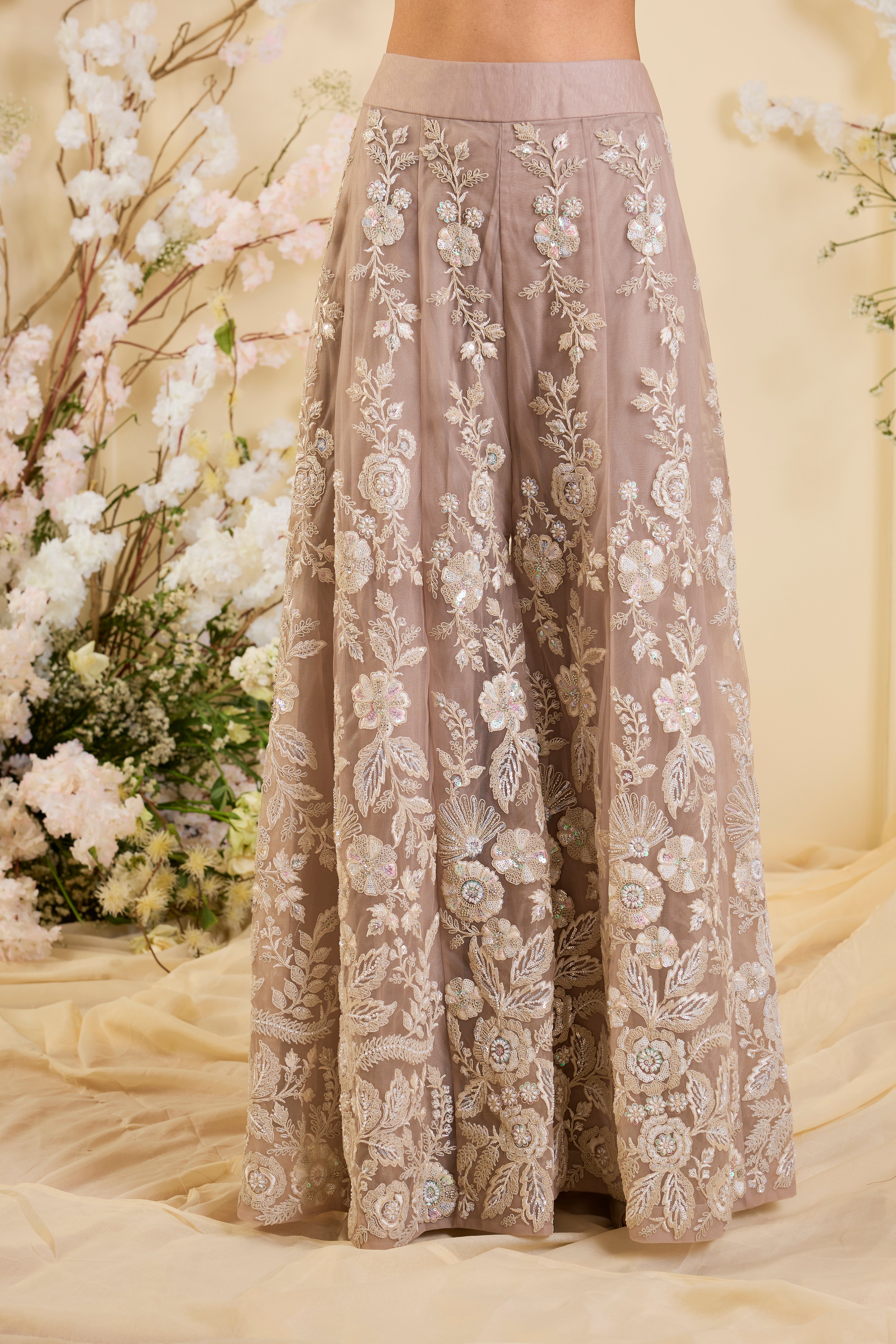 Champagne Veil: An Ode to Ethereal Grandeur