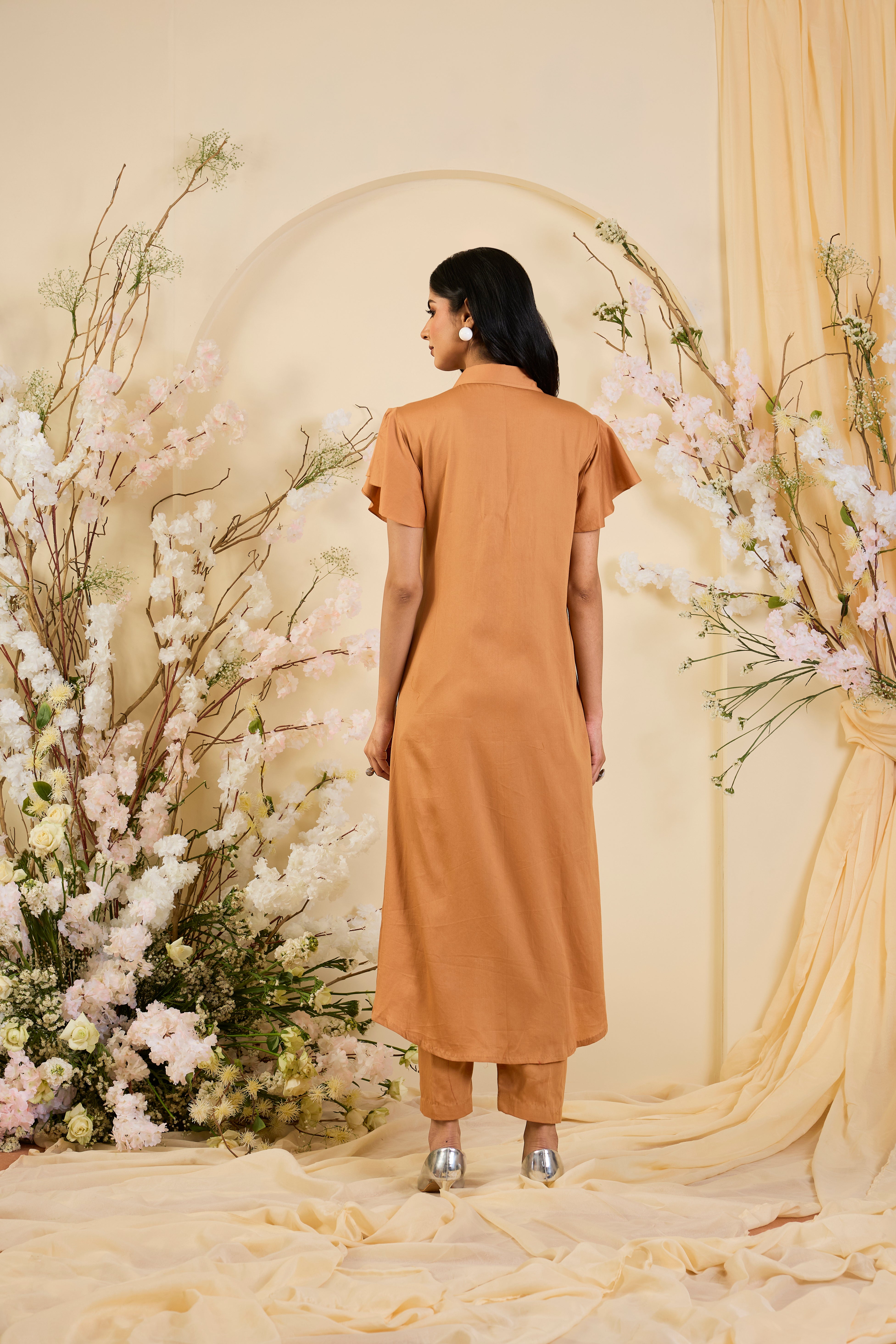 Desert Bloom: A Contemporary Ode to Floral Artistry