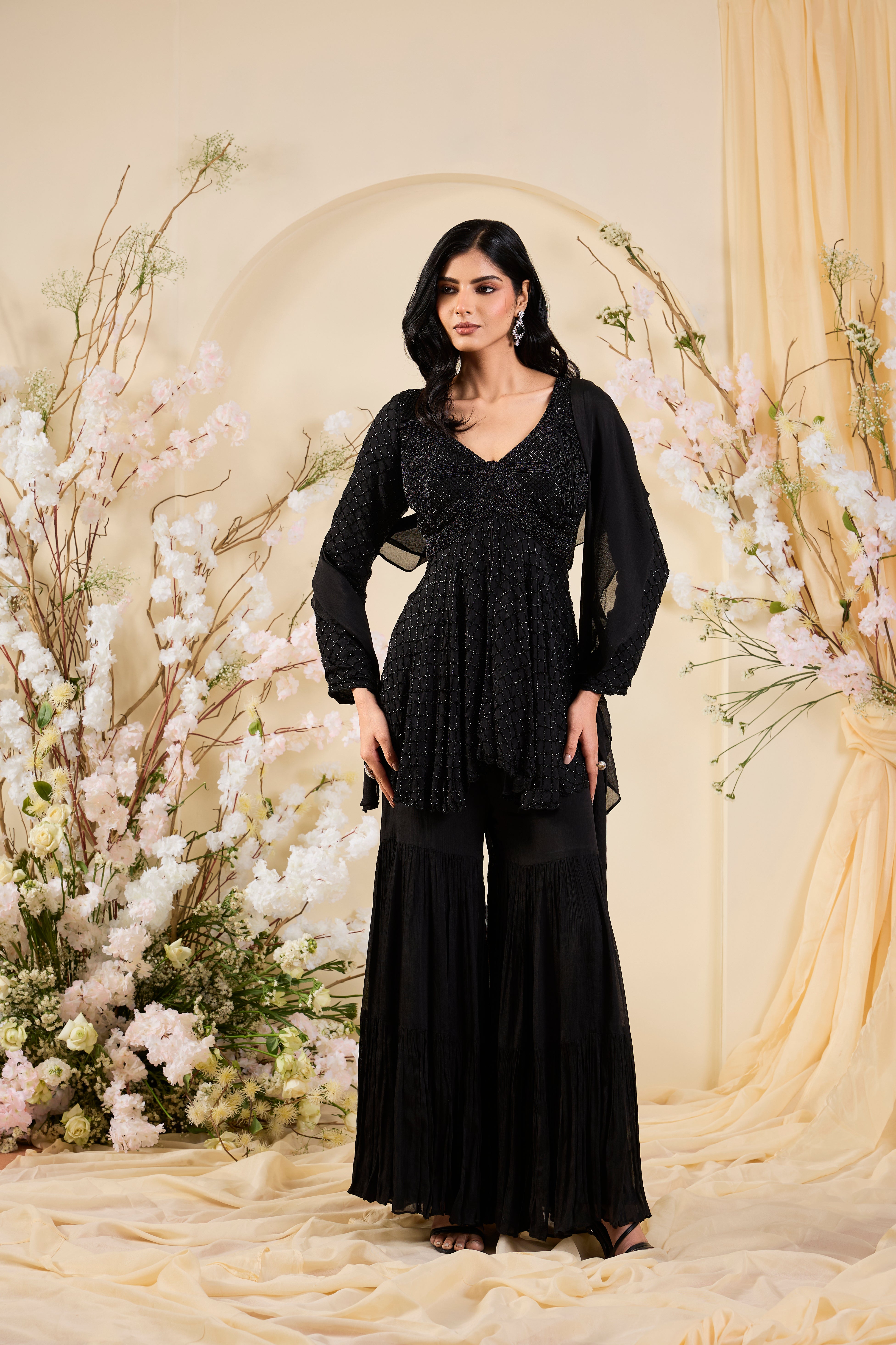 Noir Enchantment: A Statement in Midnight Glamour
