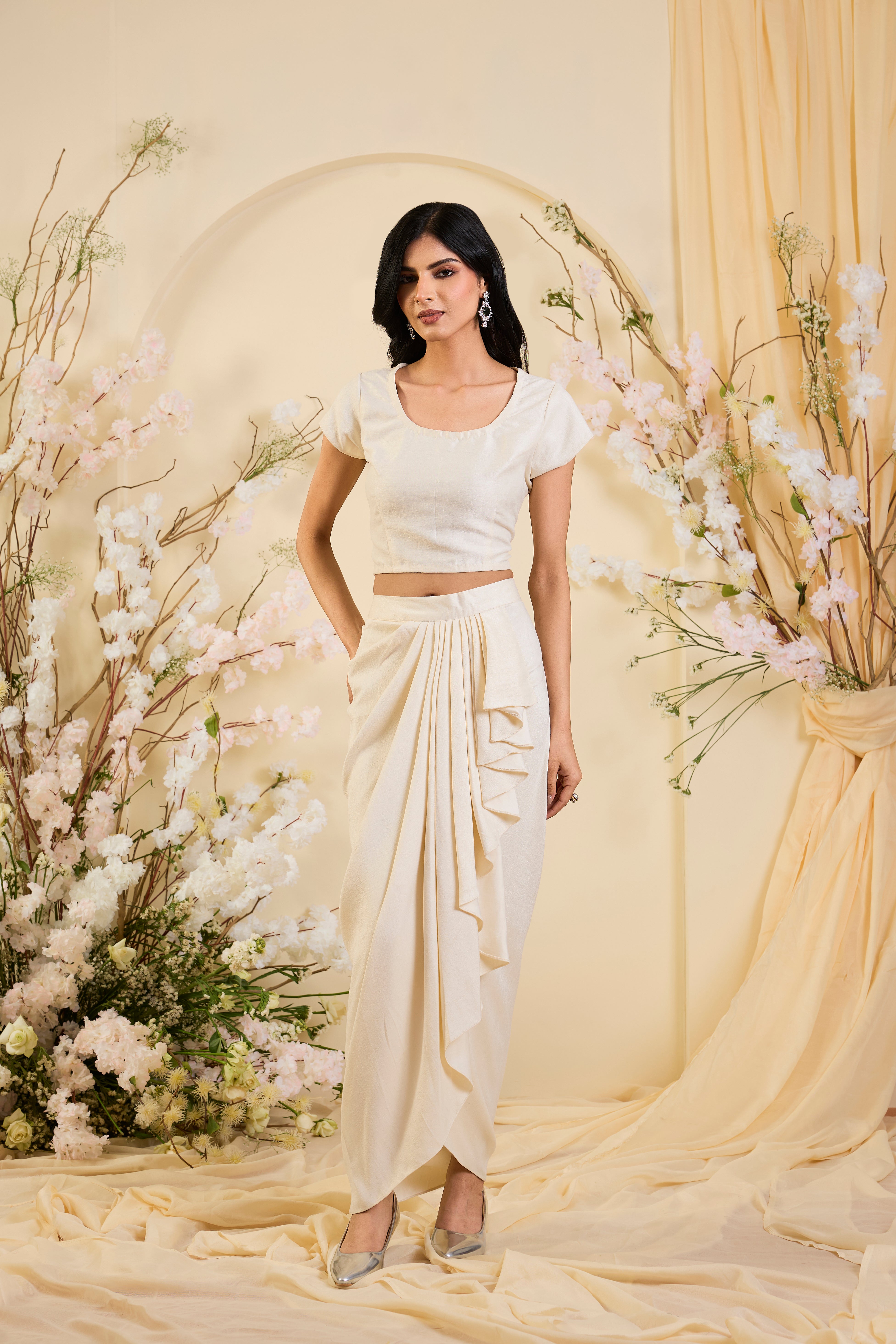 Sculpted Ivory Gillet set, Drenched in Gold