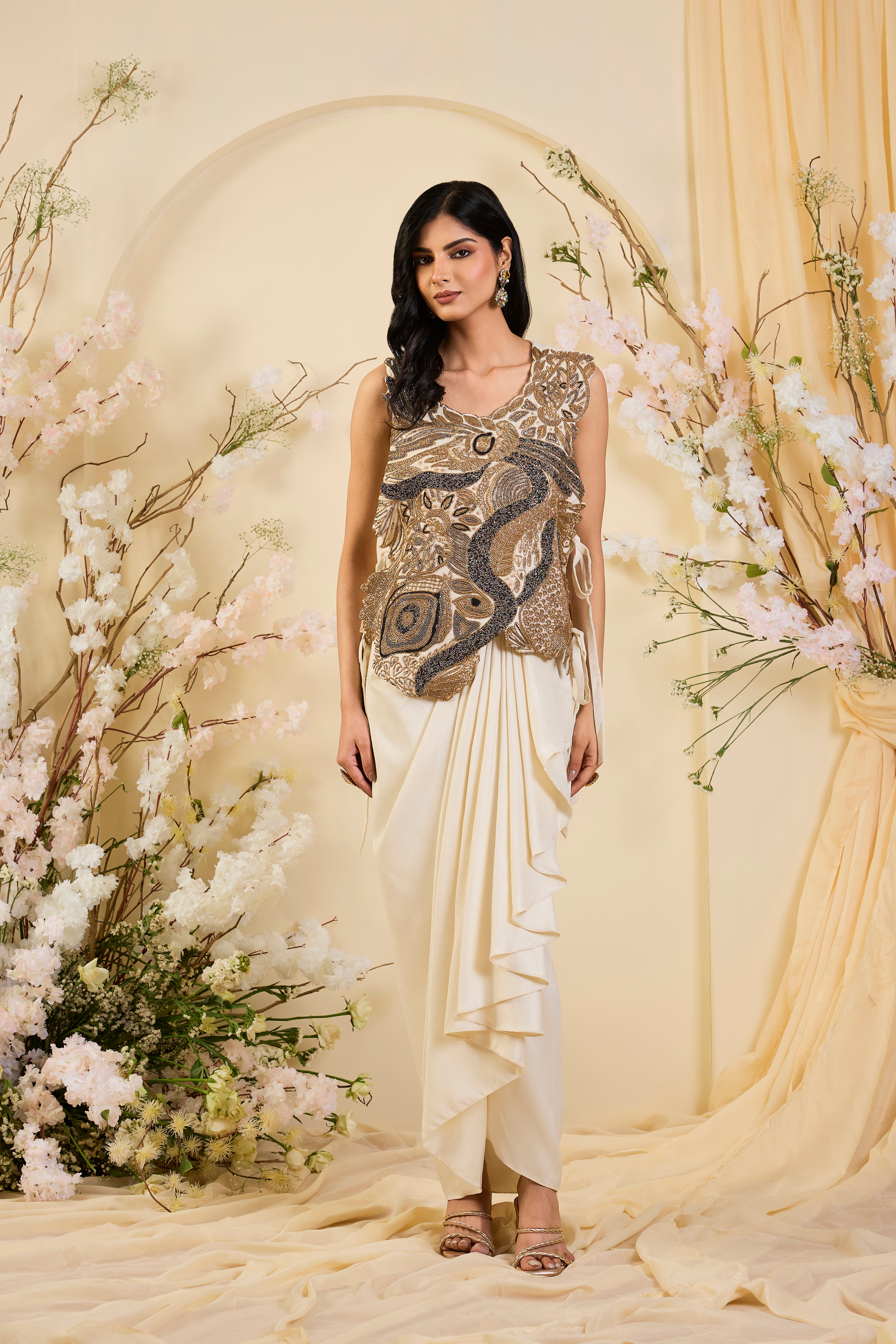 Sculpted Ivory Gillet set, Drenched in Gold