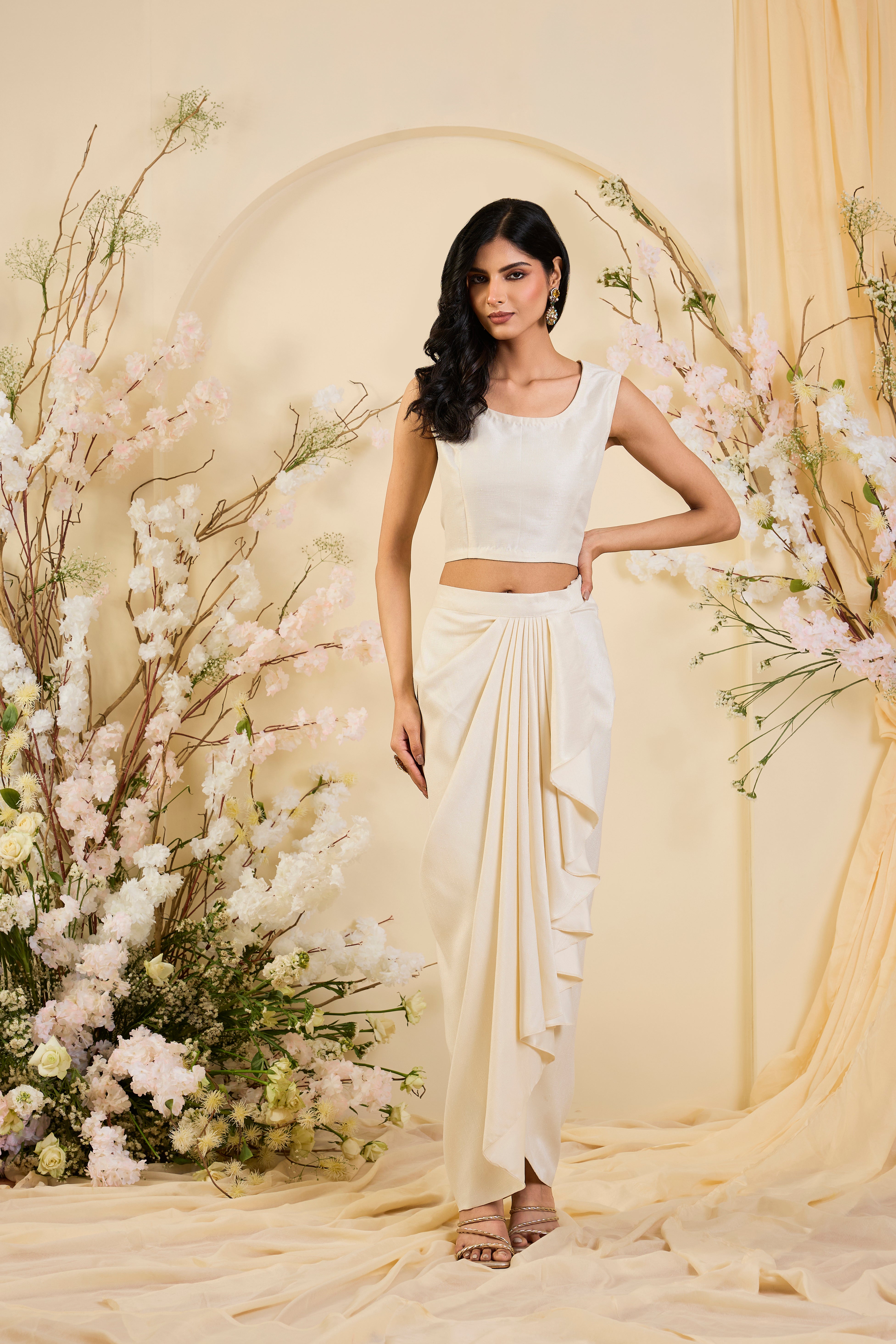 Sculpted Ivory Gillet set, Drenched in Gold