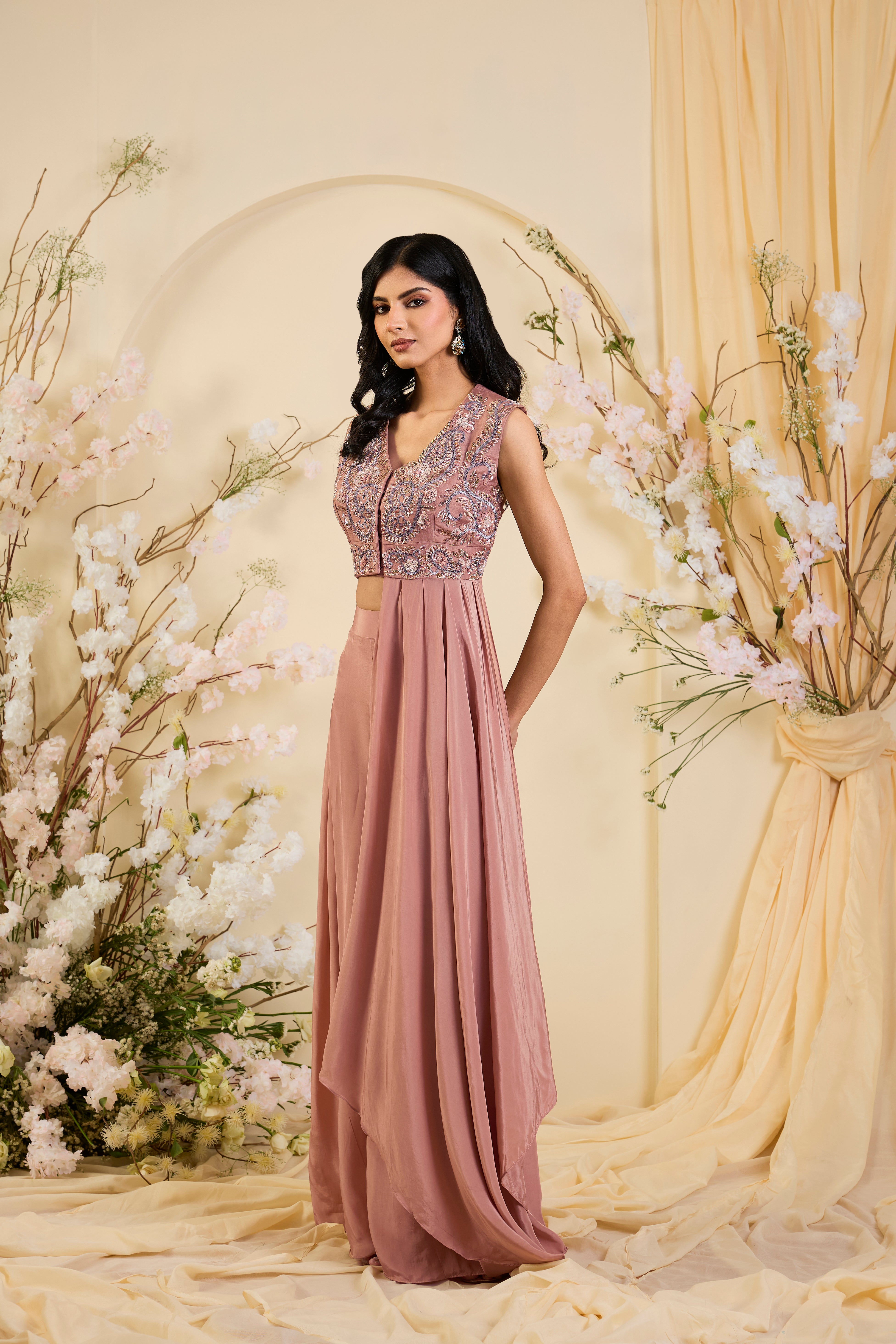 Blush Reverie: The Poetry of Soft Glamour