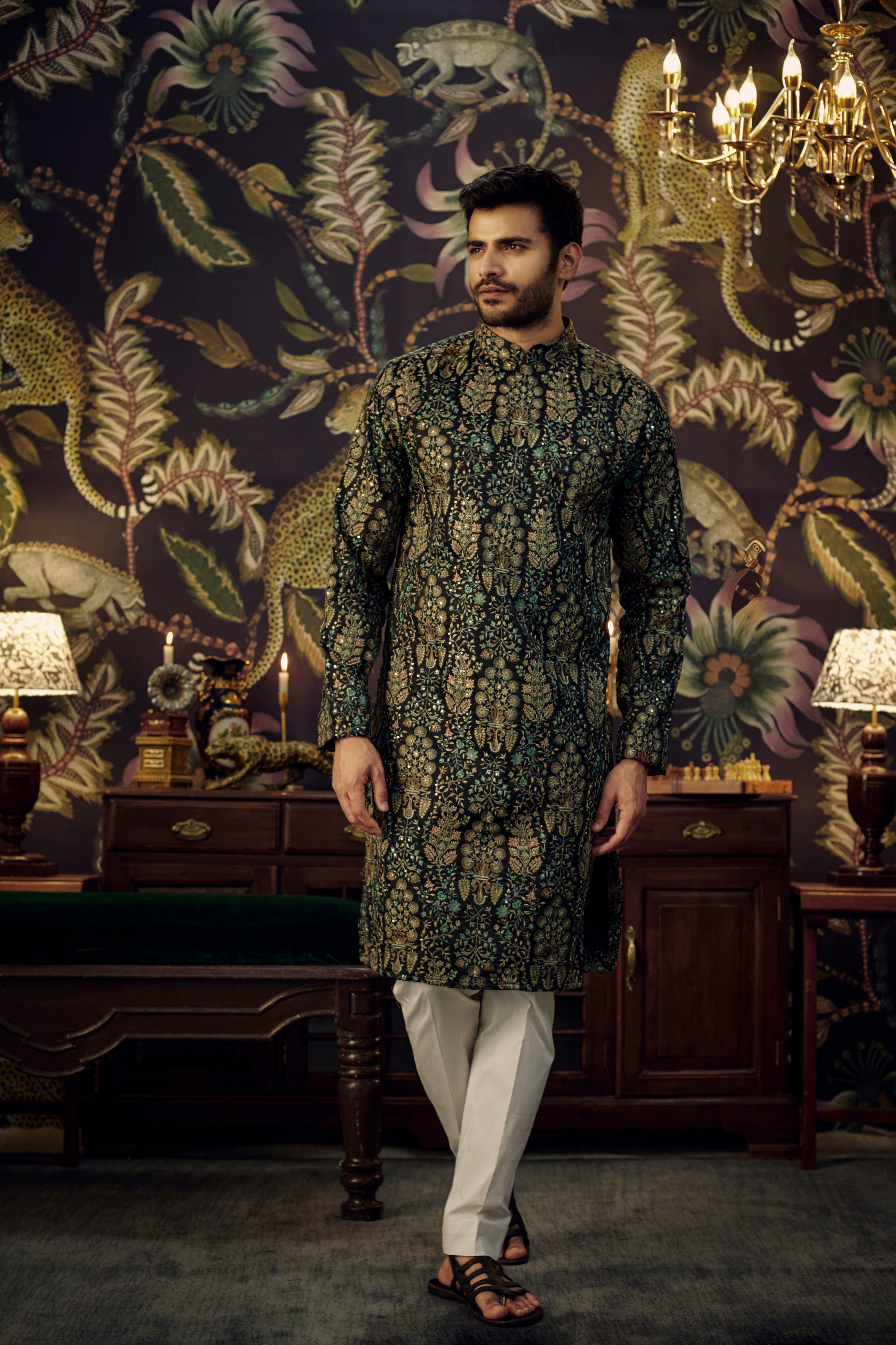 Black floral chikankari kurta - kasbahmen