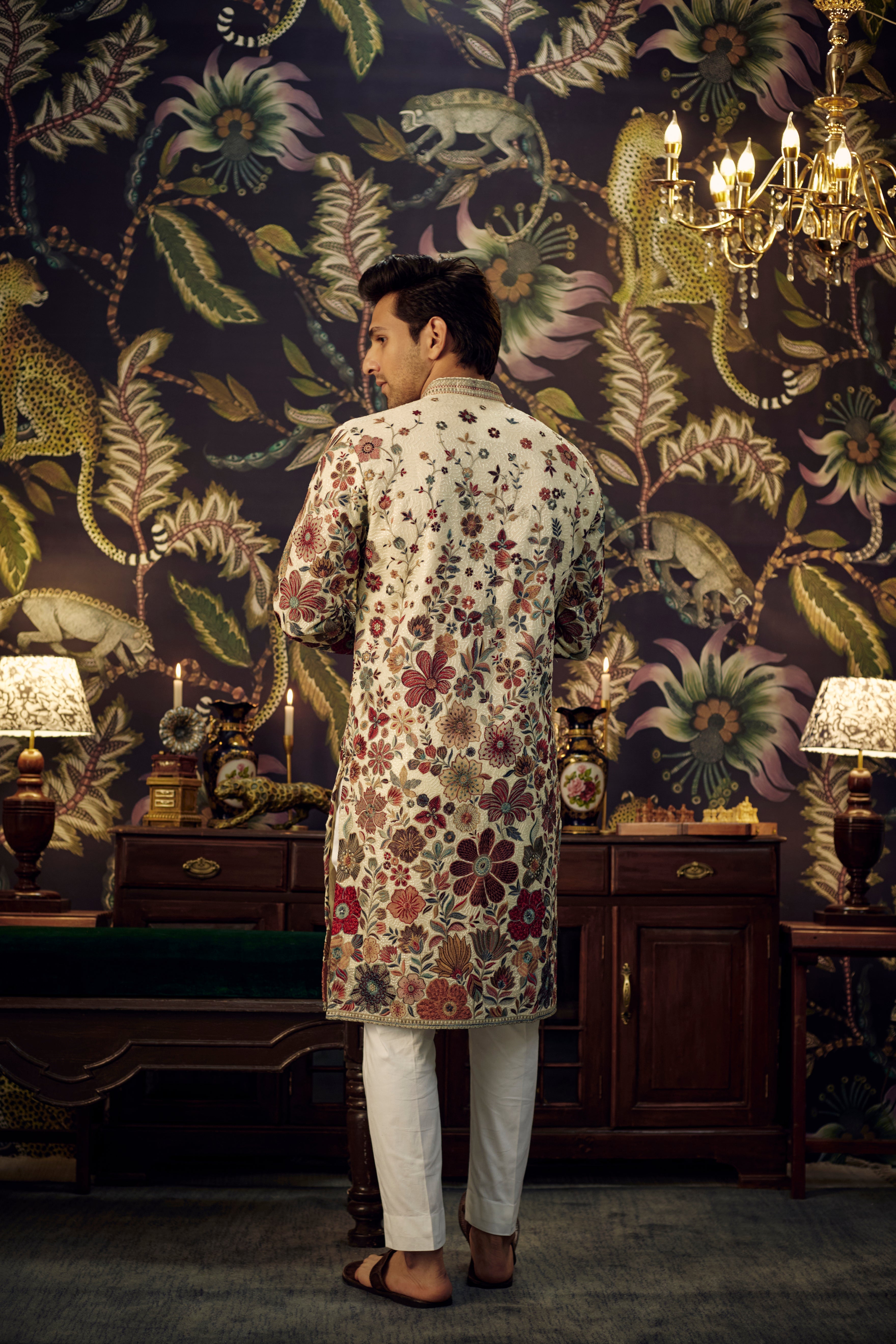 Cream heavily embroidered floral kurta. - kasbahmen