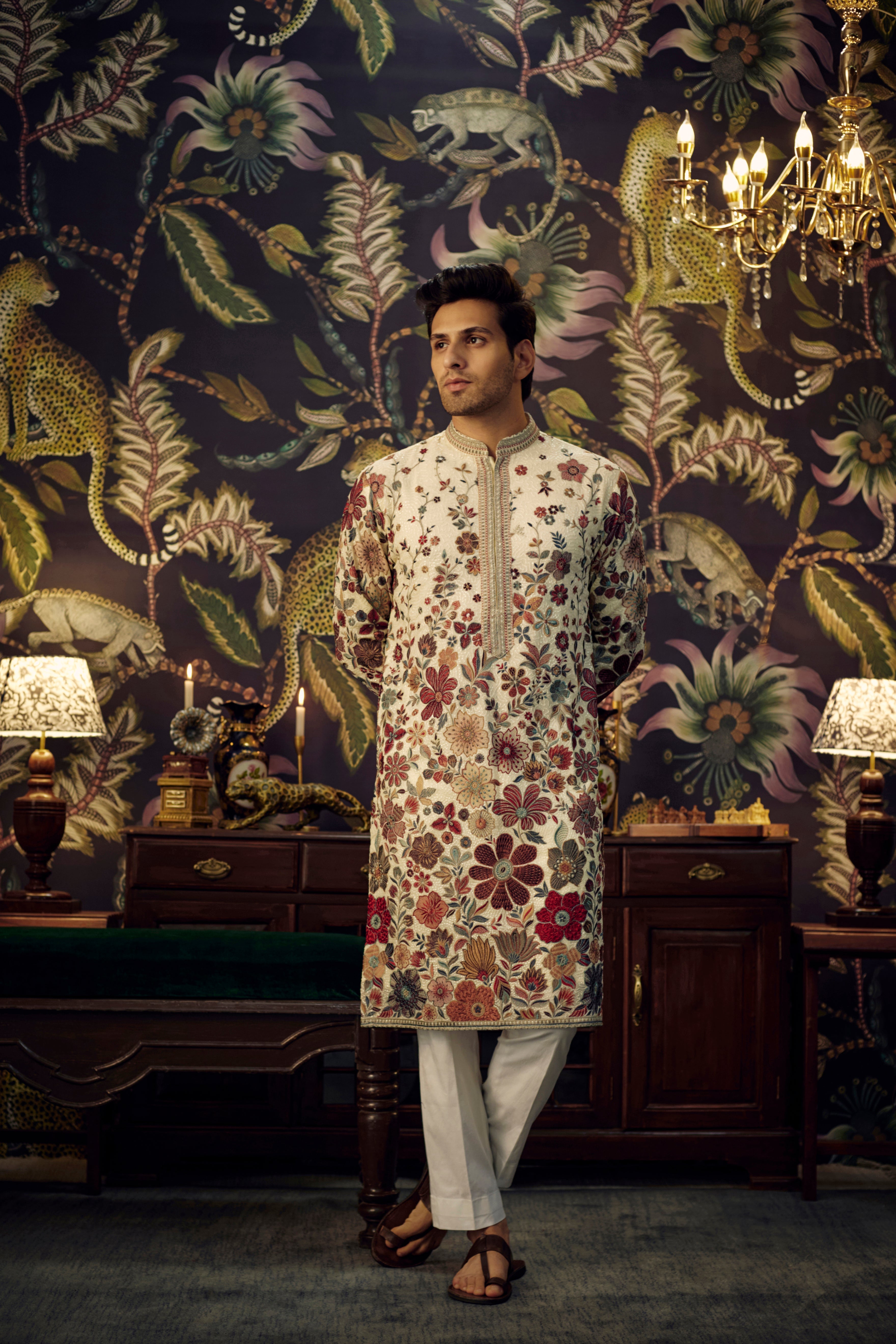 Cream heavily embroidered floral kurta. - kasbahmen