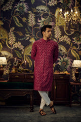 Maroon chikankari kurta with tone-to-tone thread and sequins work. - kasbahmen