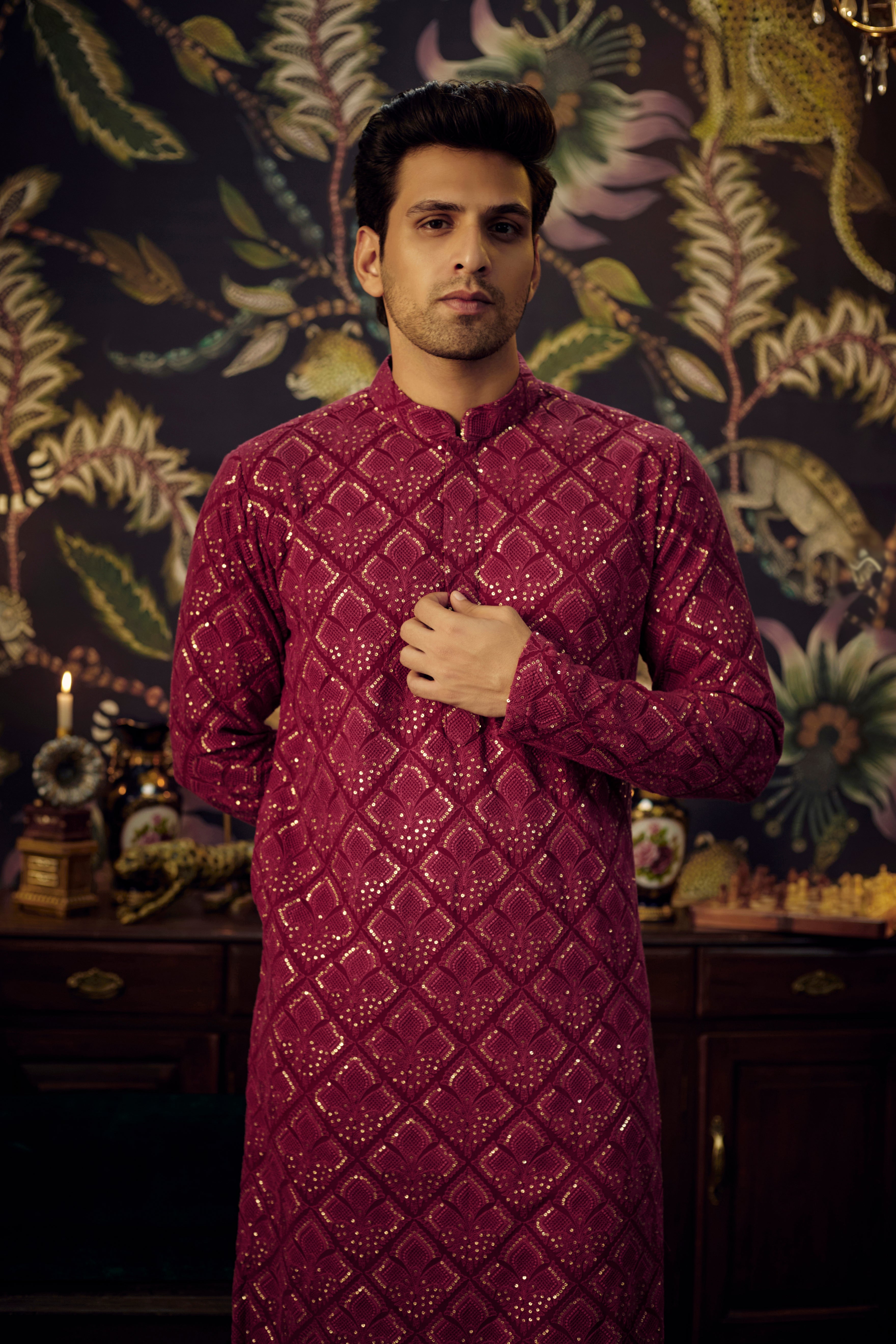 Maroon chikankari kurta with tone-to-tone thread and sequins work. - kasbahmen