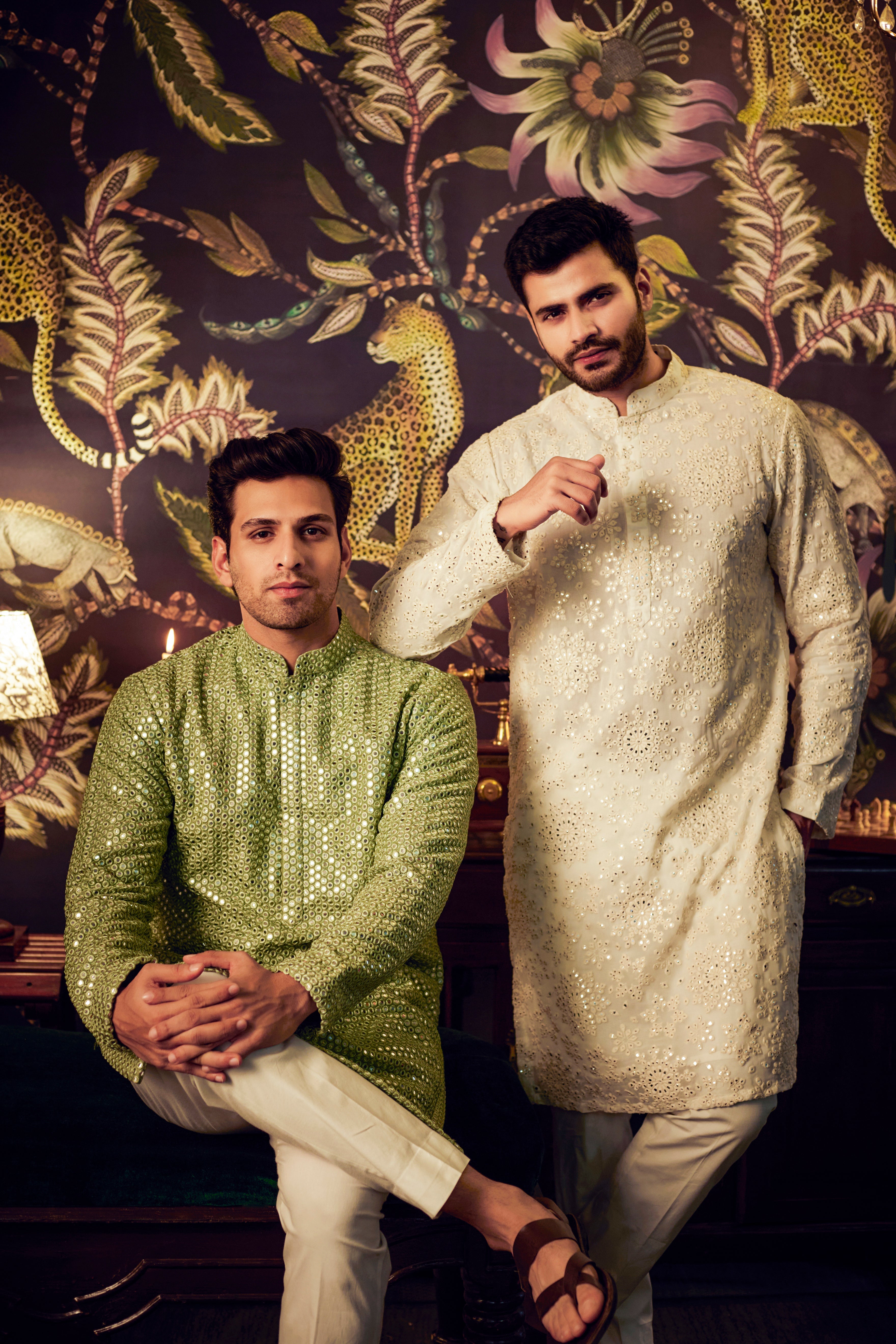 White chikankari kurta with intricate mirror-work - kasbahmen