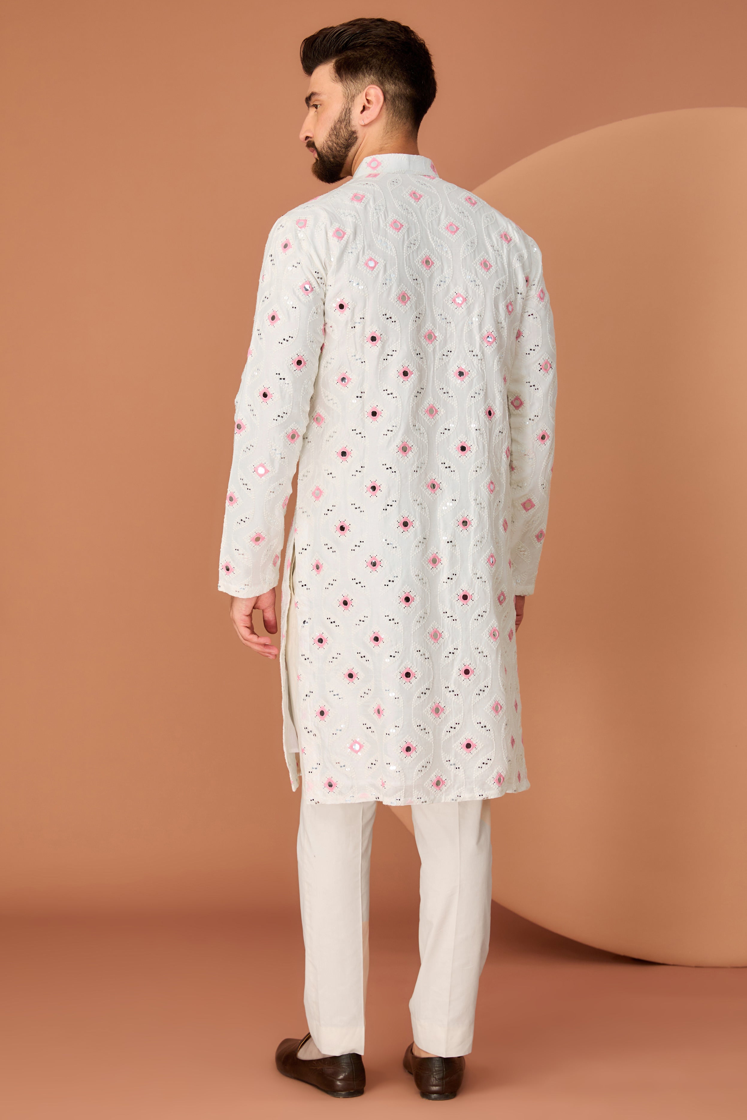 White mirror work kurta with intricate pink thread detailing - kasbahmen