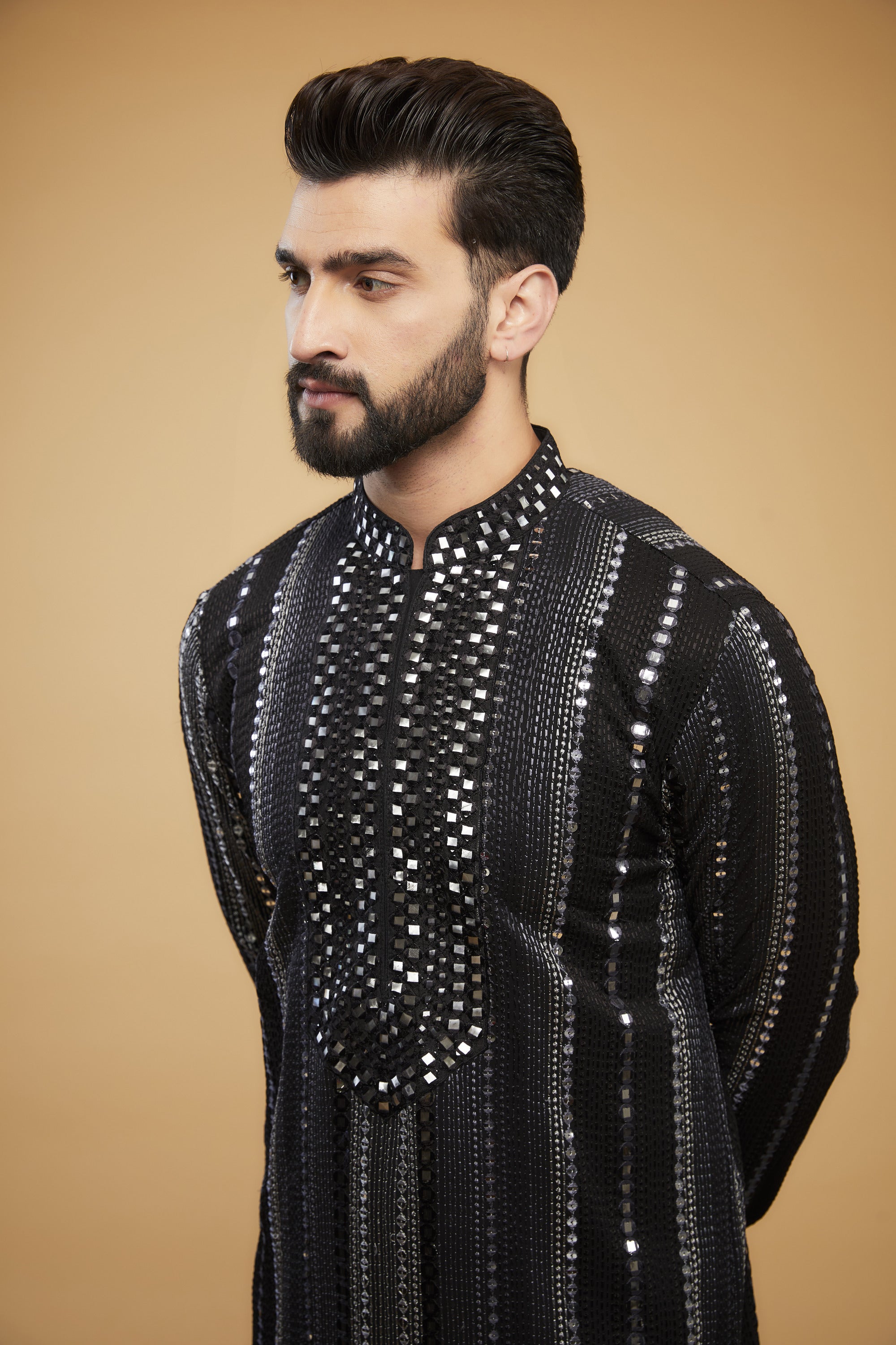 Black Mirror-work kurta with hand embroidered neckline - kasbahmen