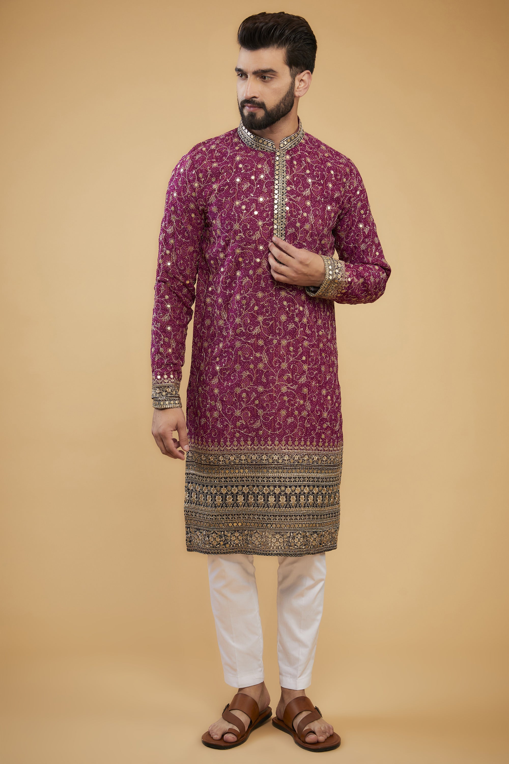 Our exclusive zari-work kurta with intricate neckline and borders - kasbahmen