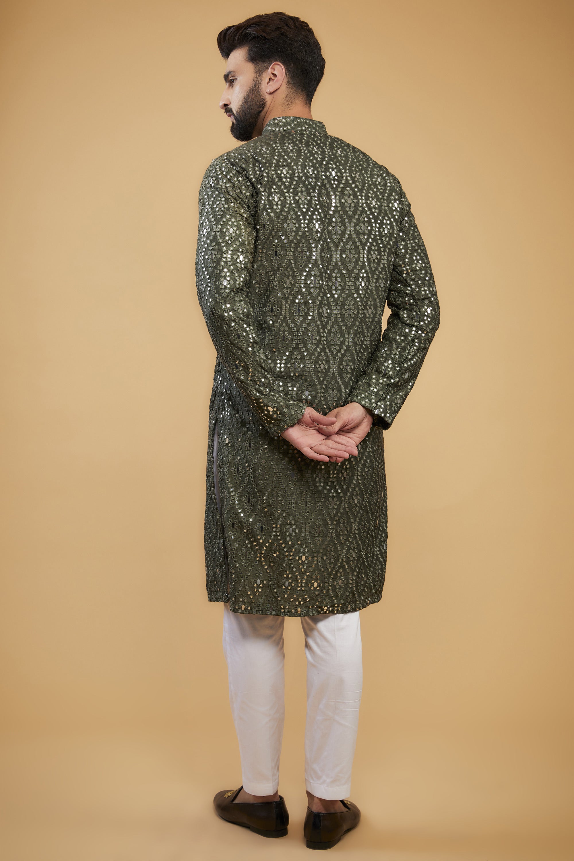 Military green mirror-work kurta - kasbahmen