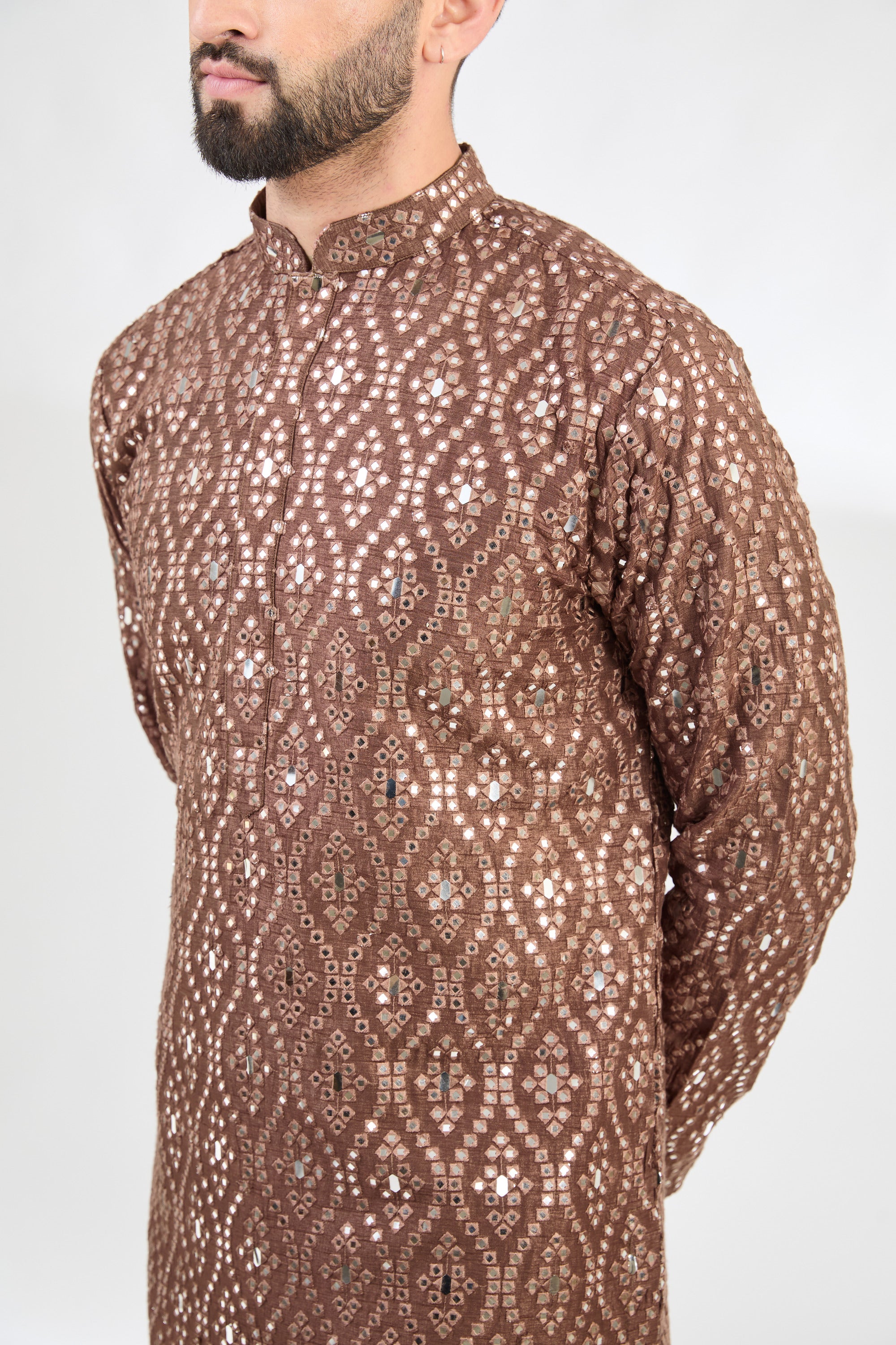 Mauve -taupe classic mirror-work kurta. - kasbahmen