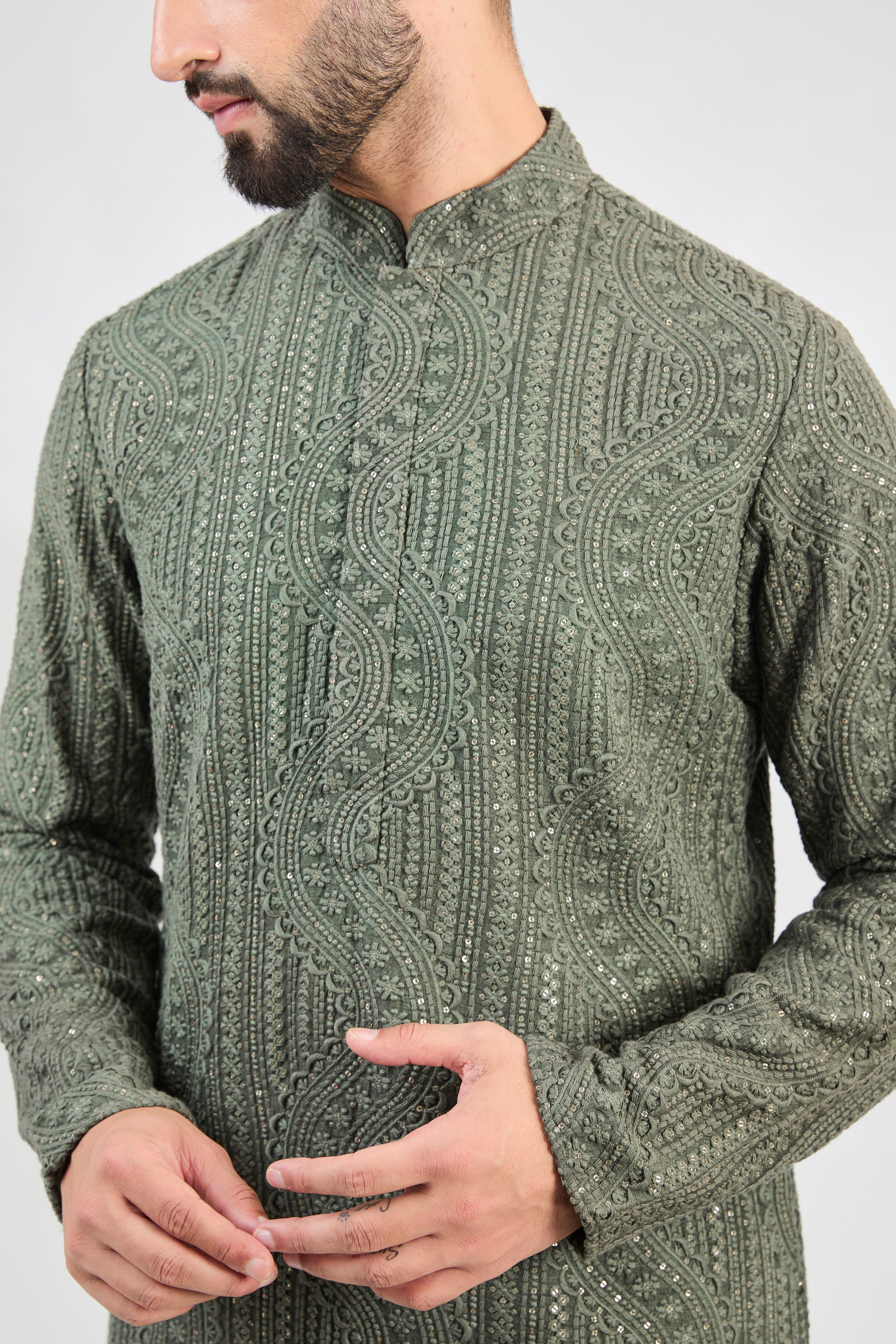 Military green chikankari kurta. - kasbahmen