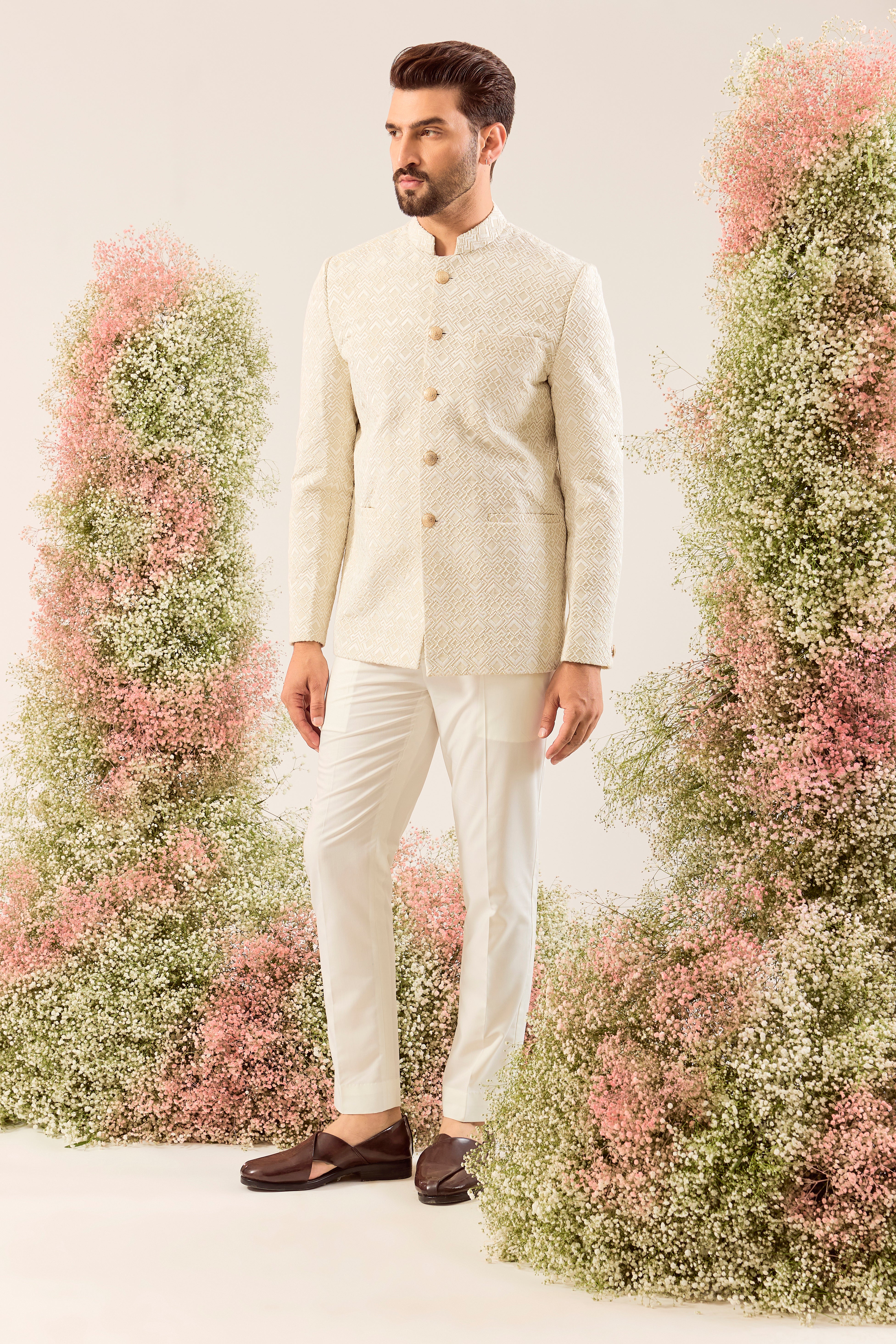 creame geometrically embroidried bandgala with tone to tone threadwork