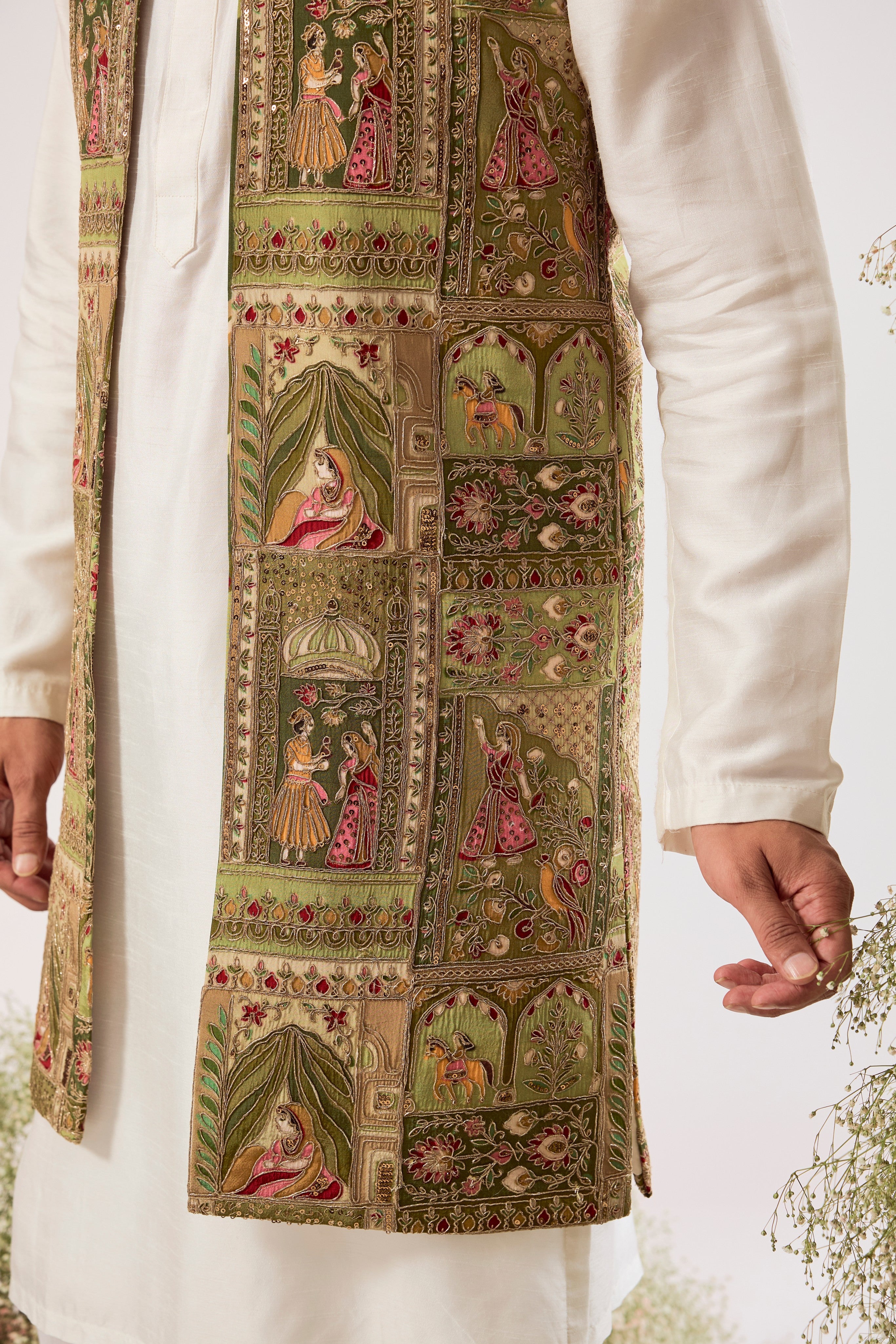 green royal heritage long open with detailed mughal figures