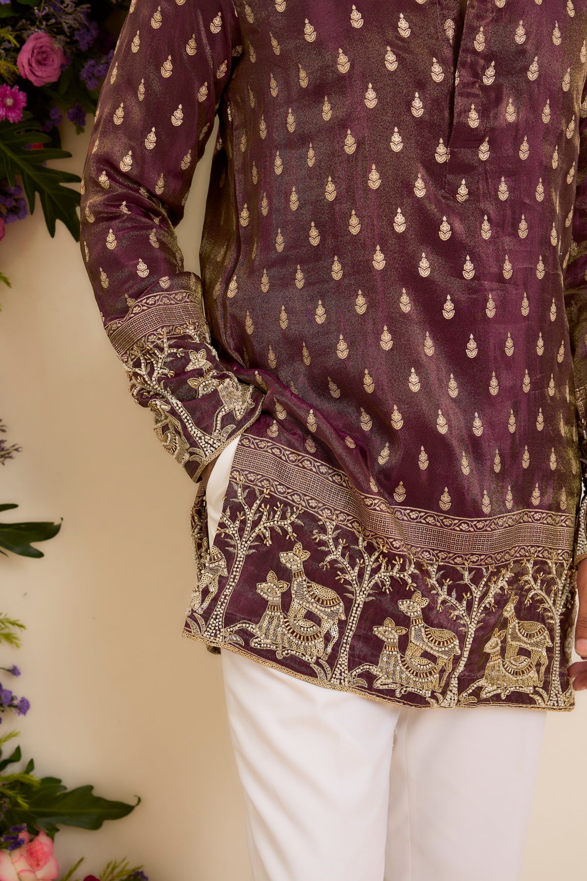 The wine Tissue Kurta with a  deer-Embroidered Ghera