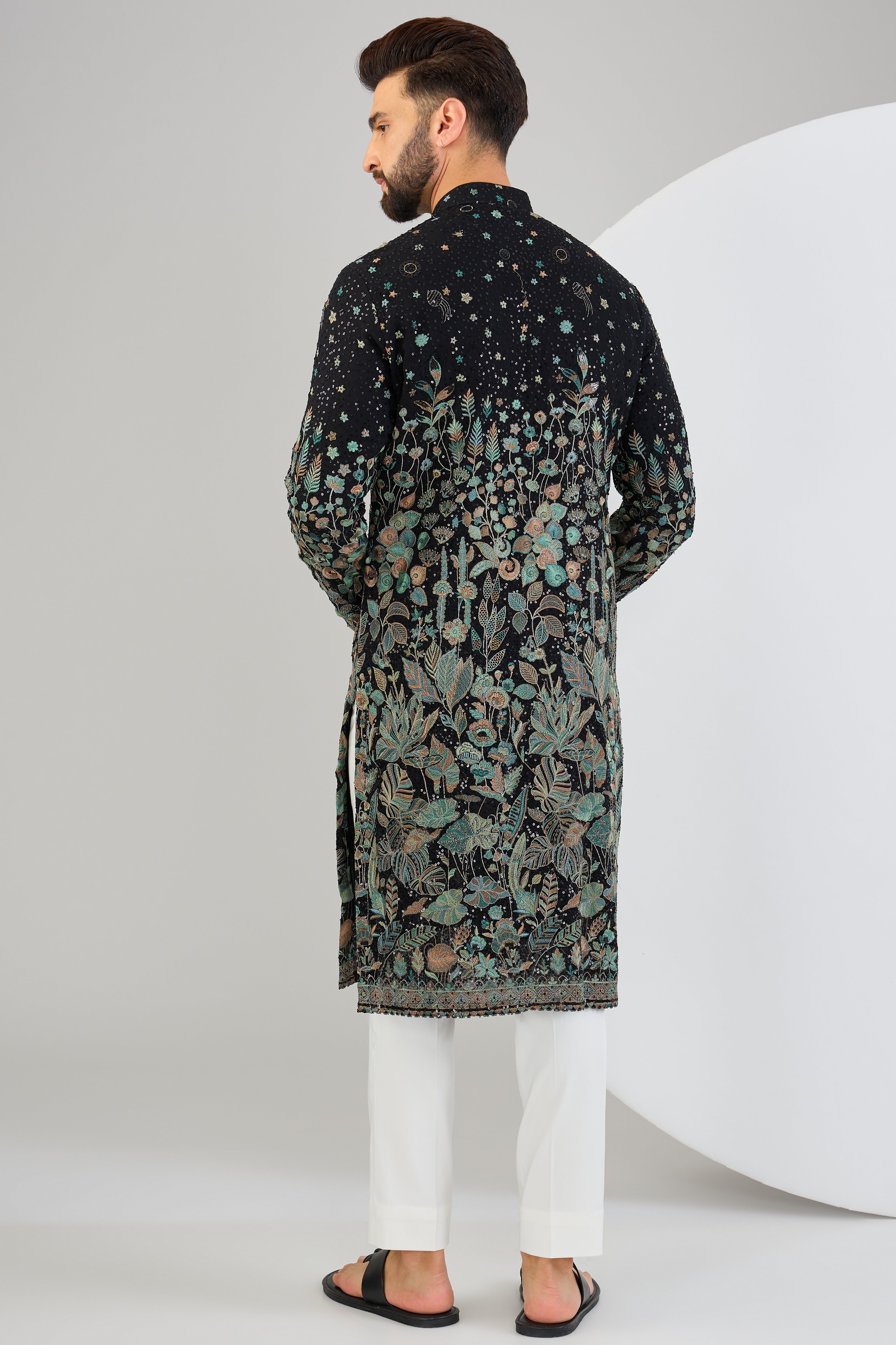 Black sequin kurta with intricate floral embroidery. - kasbahmen