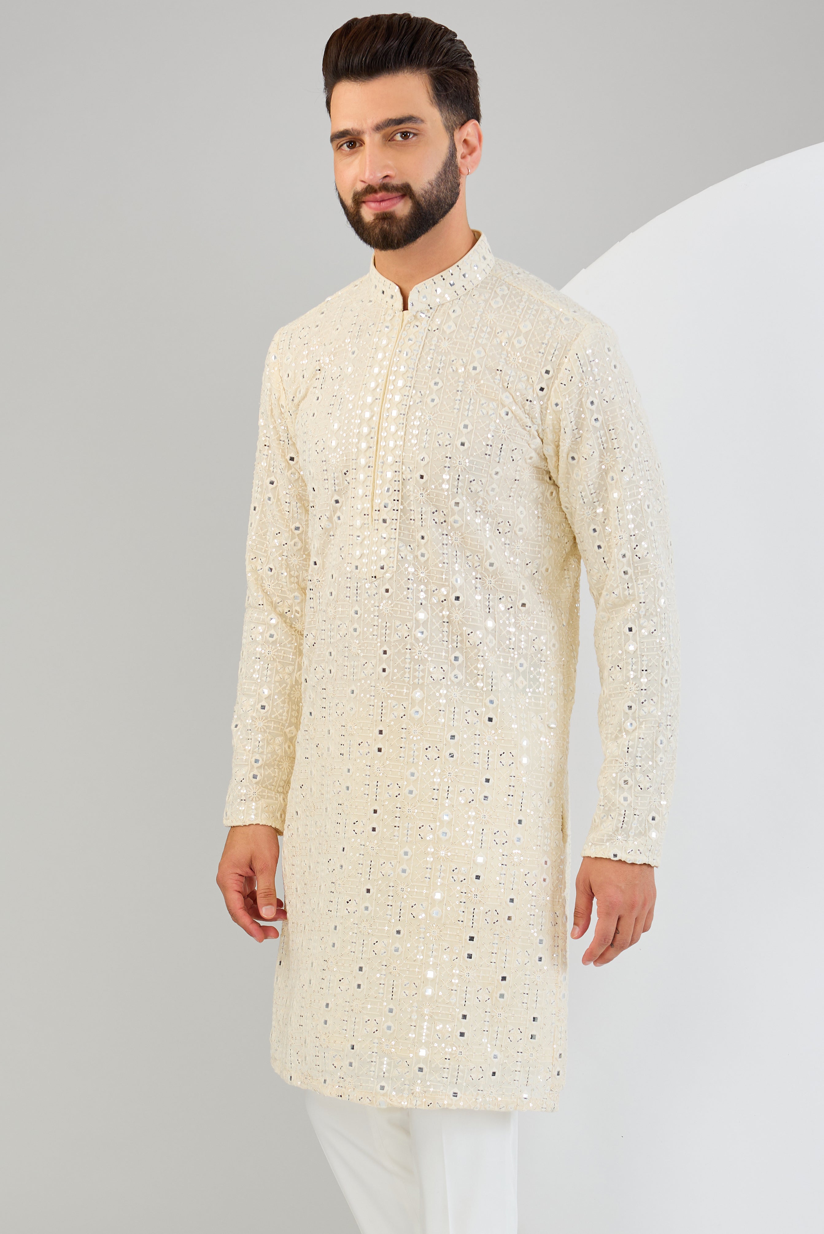 Classic cream mirror-work kurta with detailed neckline. - kasbahmen