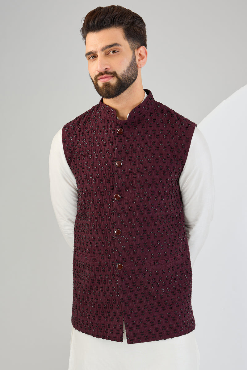 Maroon nehru-jacket with intricately done cut-dana embroidery. - kasbahmen