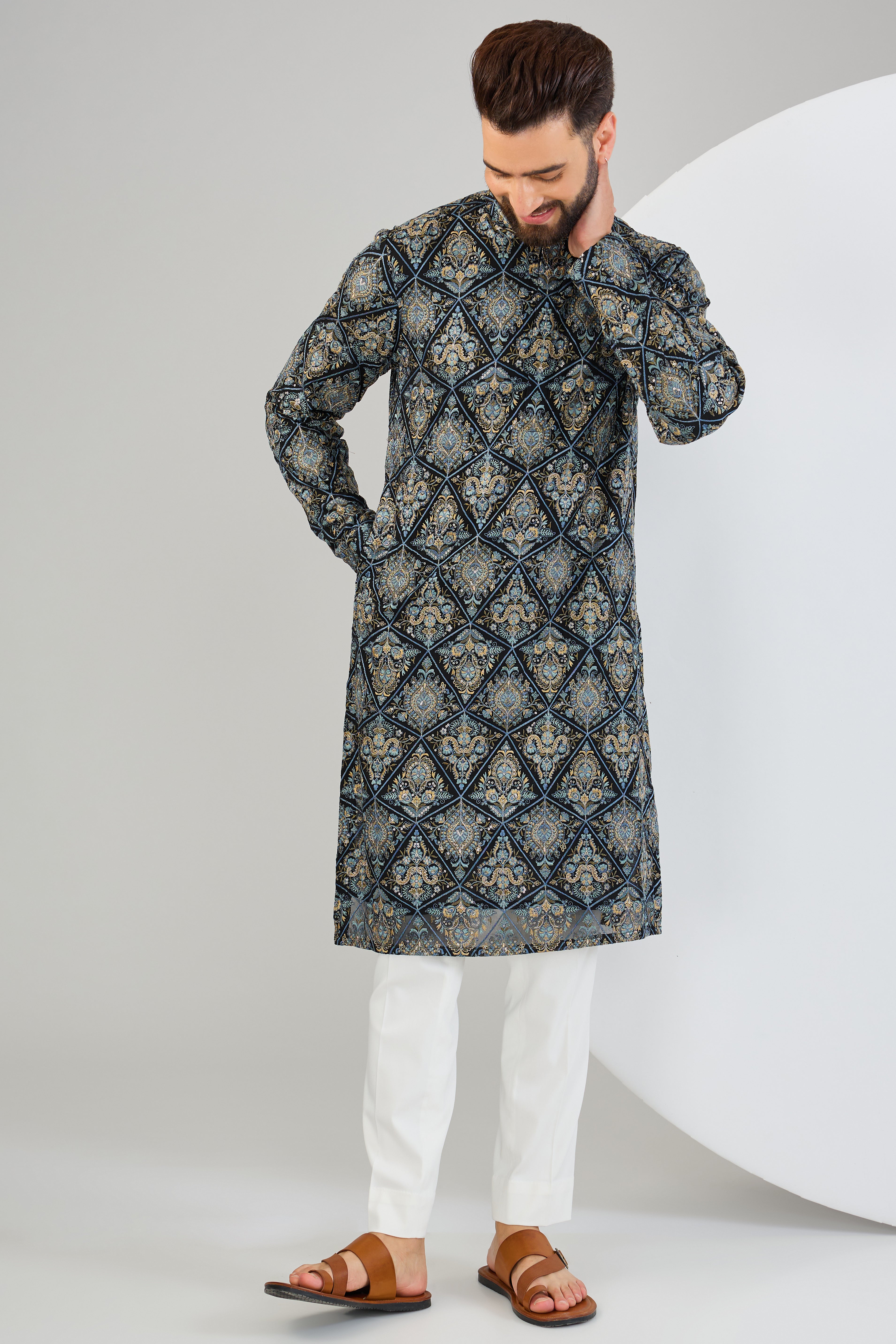 Blue kashmiri embroidered chikankari kurta - kasbahmen