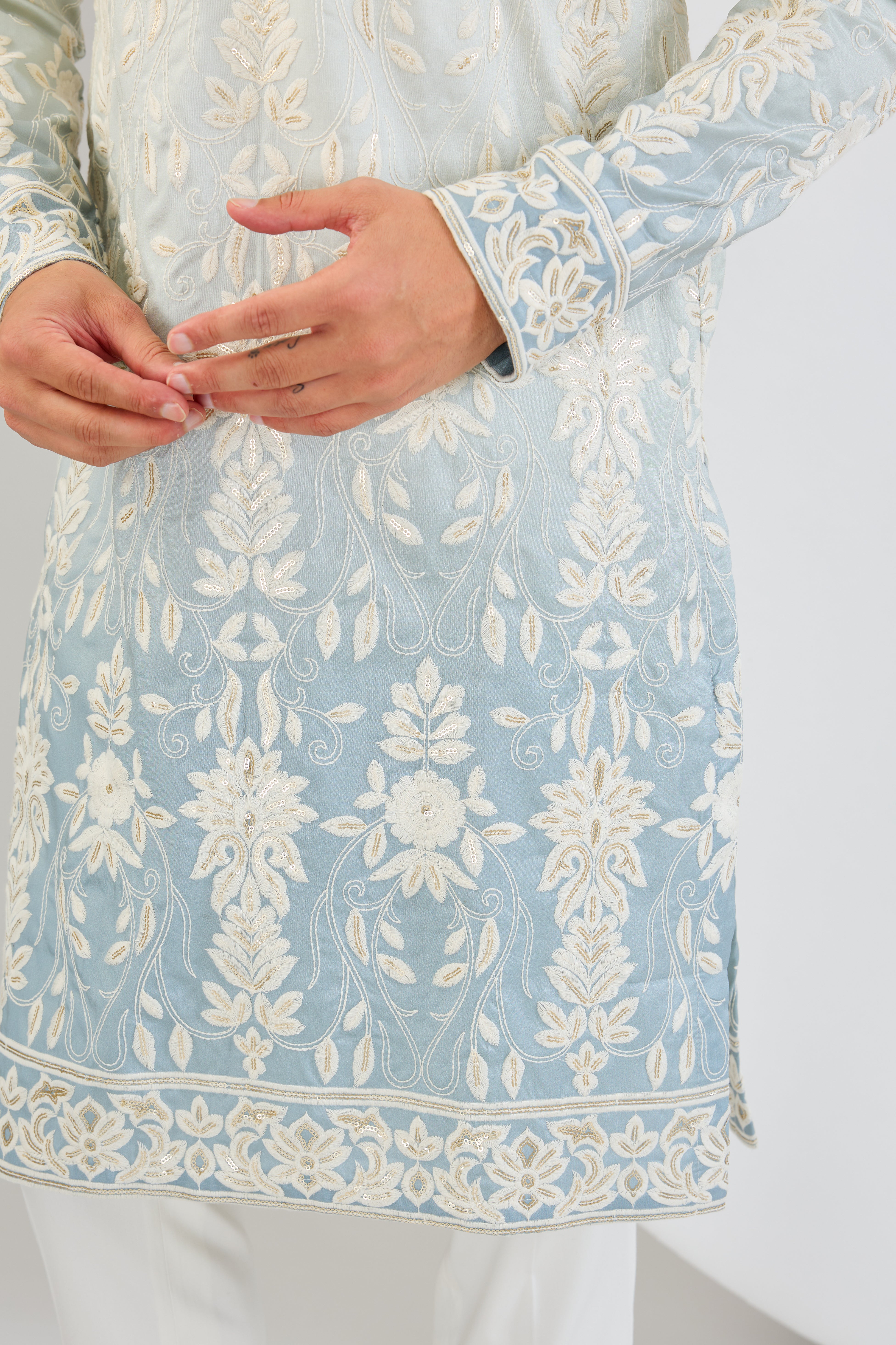 Ombre shaded chikankari kurta with intricate sequin and thread embroidery. - kasbahmen