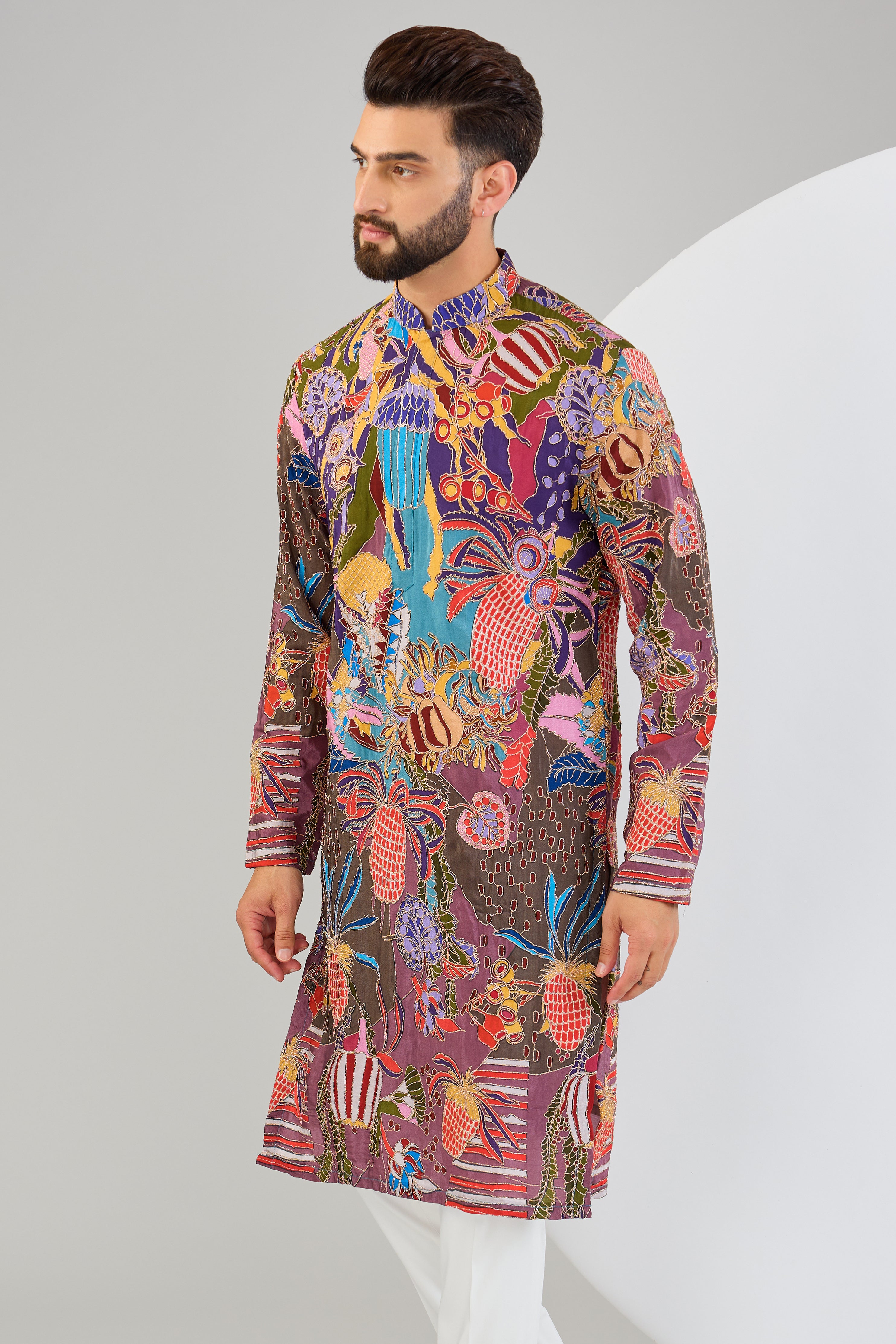 Muti-colour abstract kurta with highlights of zari embroidery. - kasbahmen