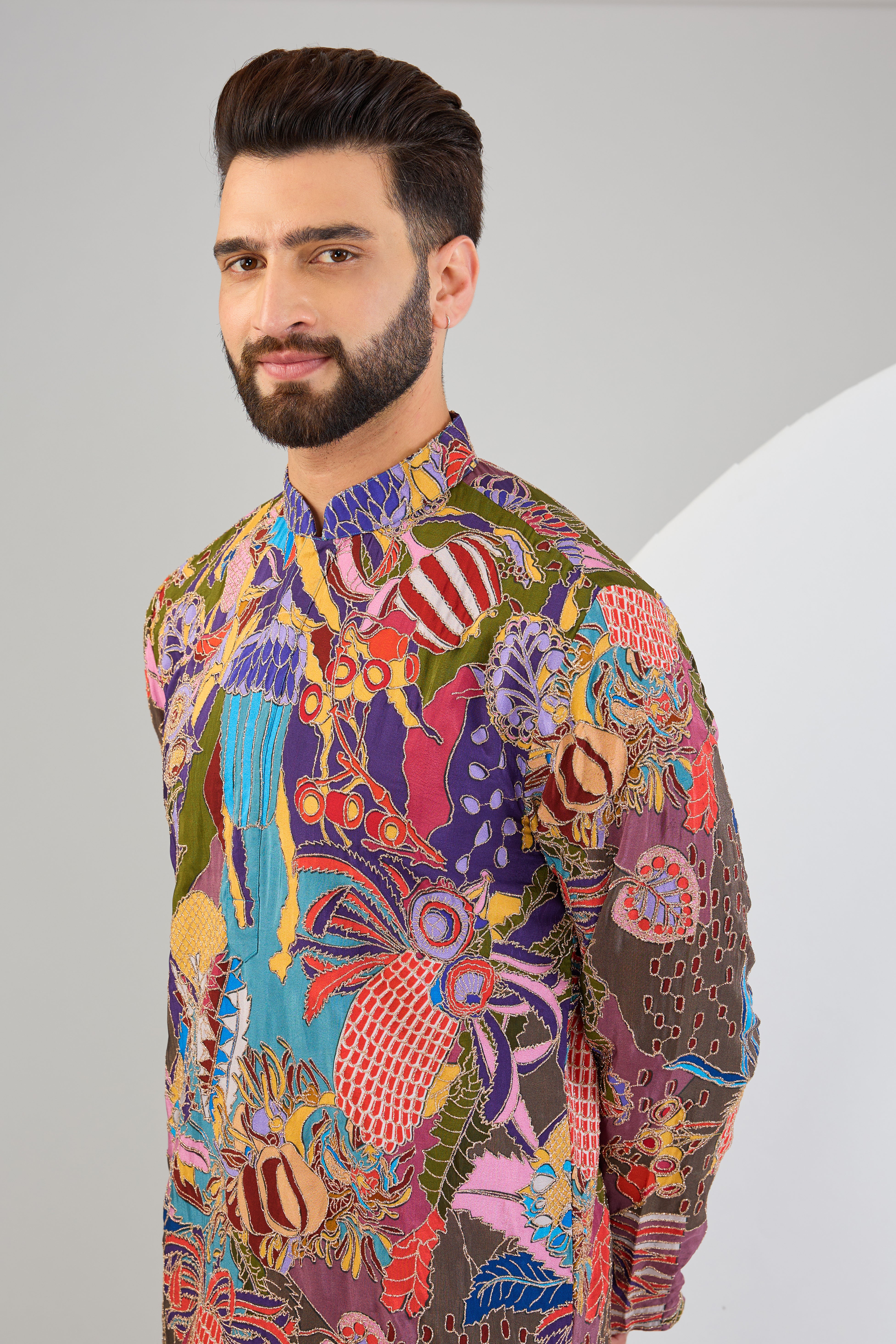 Muti-colour abstract kurta with highlights of zari embroidery. - kasbahmen