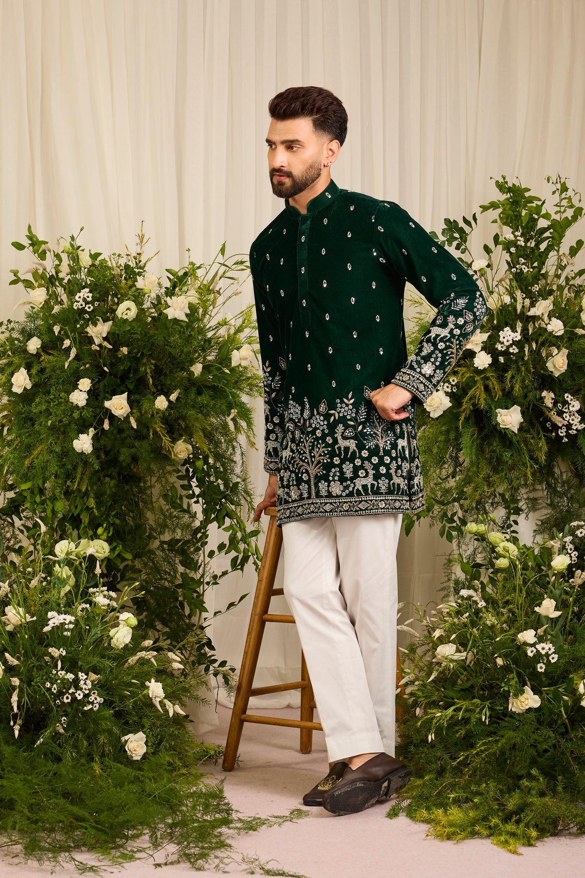 The Crowned - A Short Kurta with Sculpted Cut-Dana Wildlife