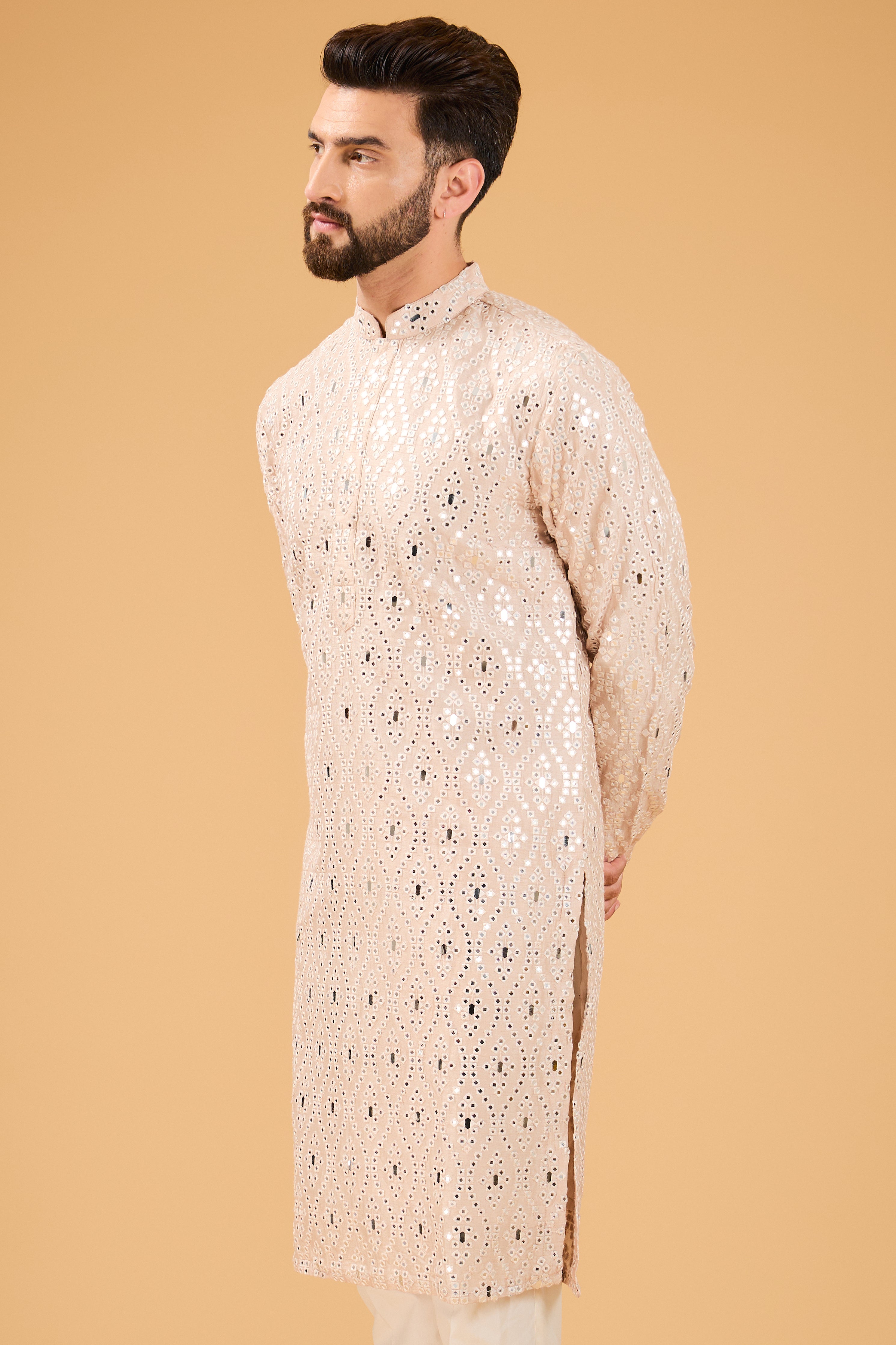 Signature cream-beige mirror work kurta. - kasbahmen